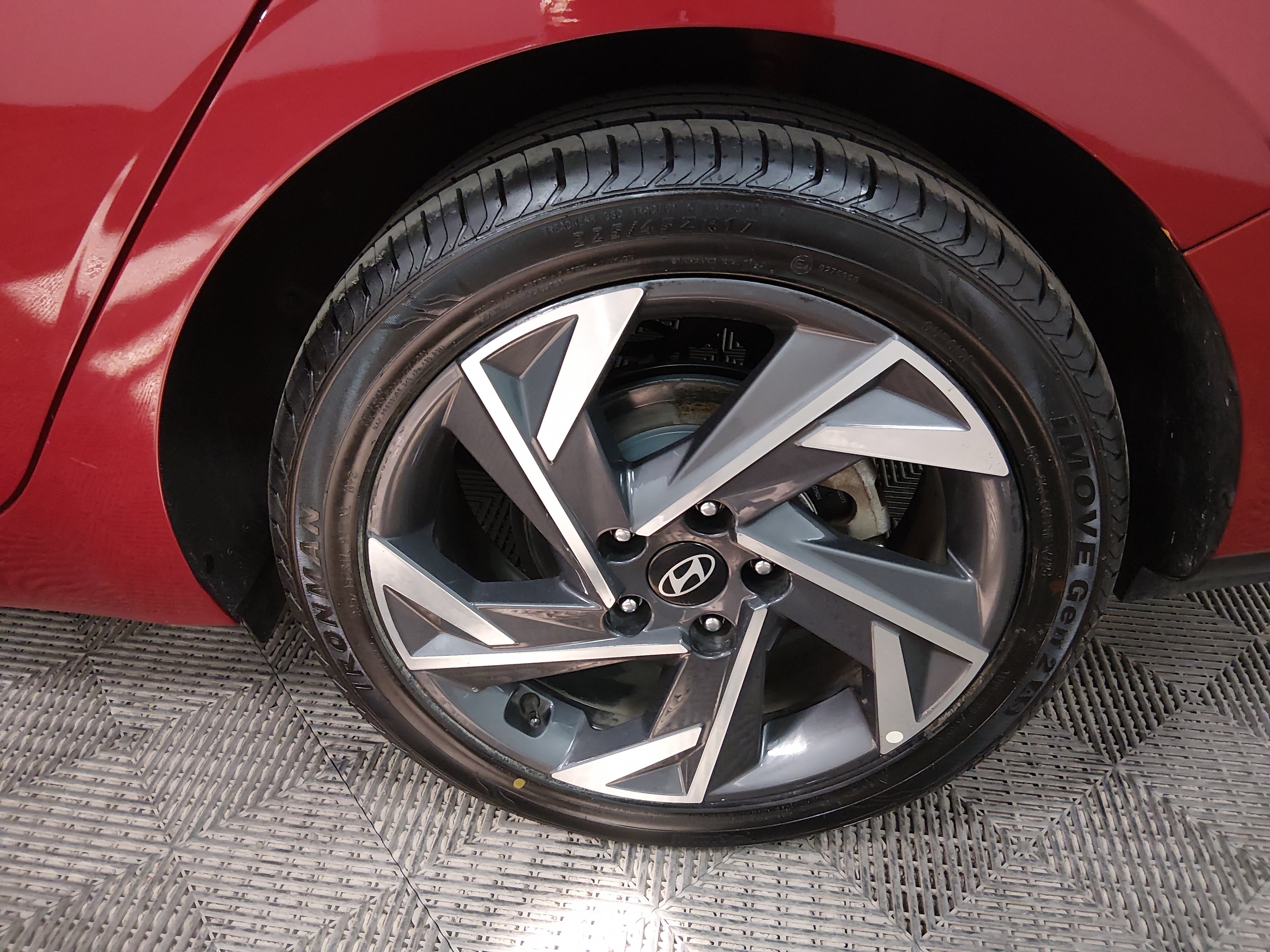2025 Hyundai Elantra SEL - Photo 10