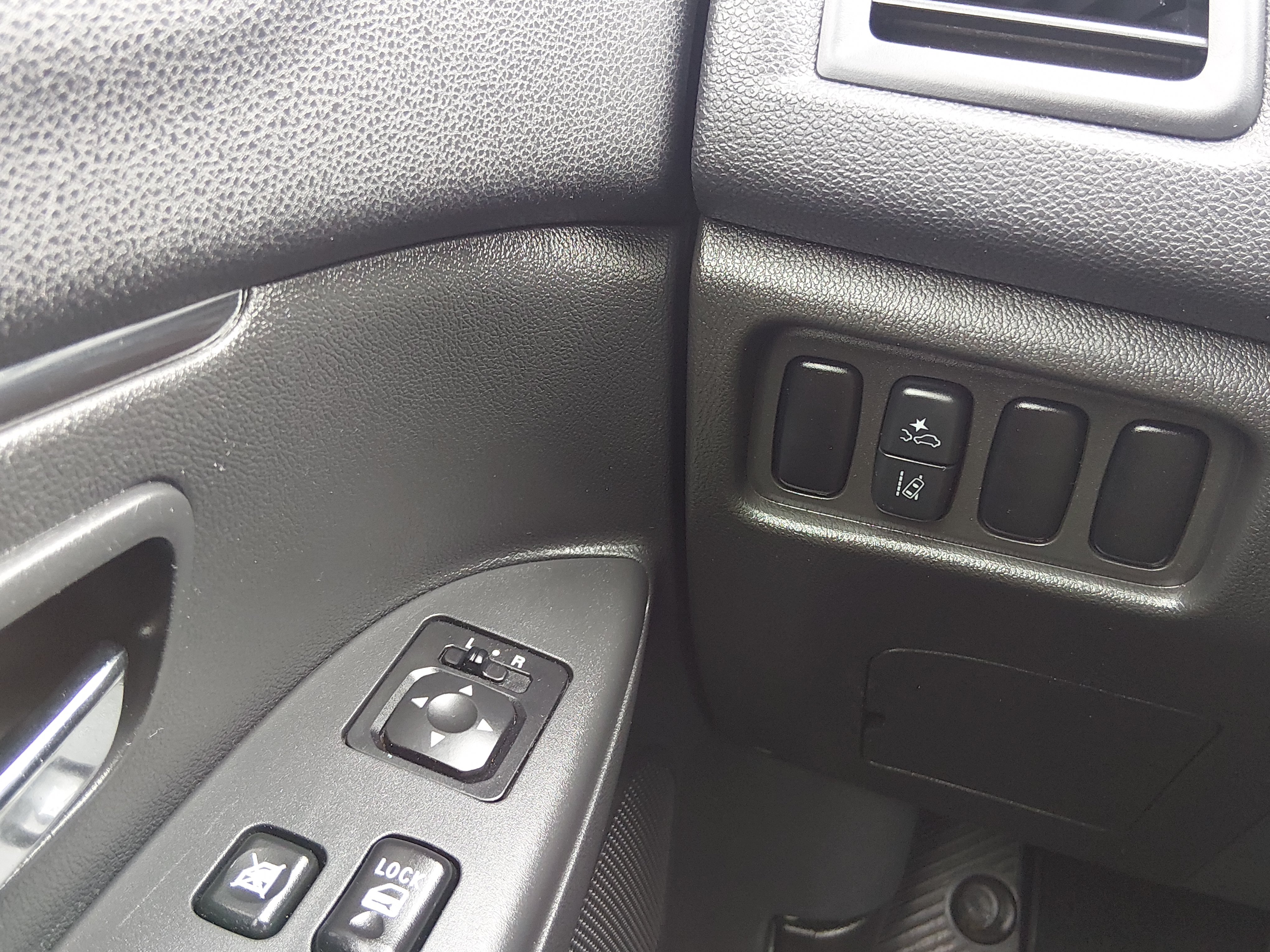 2024 Mitsubishi Outlander Sport ES - Photo 13