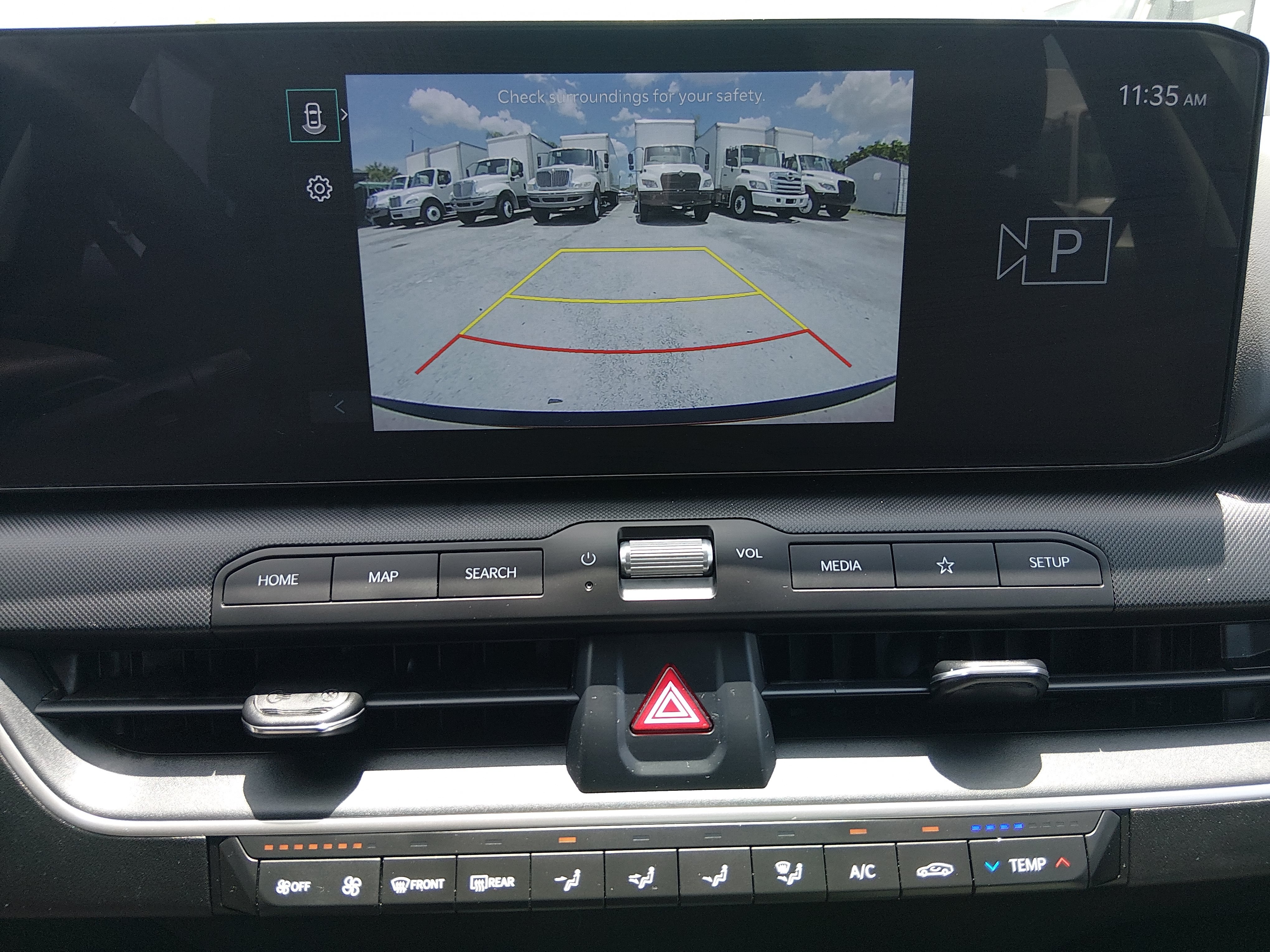 2025 Kia K4 LXS - Photo 16