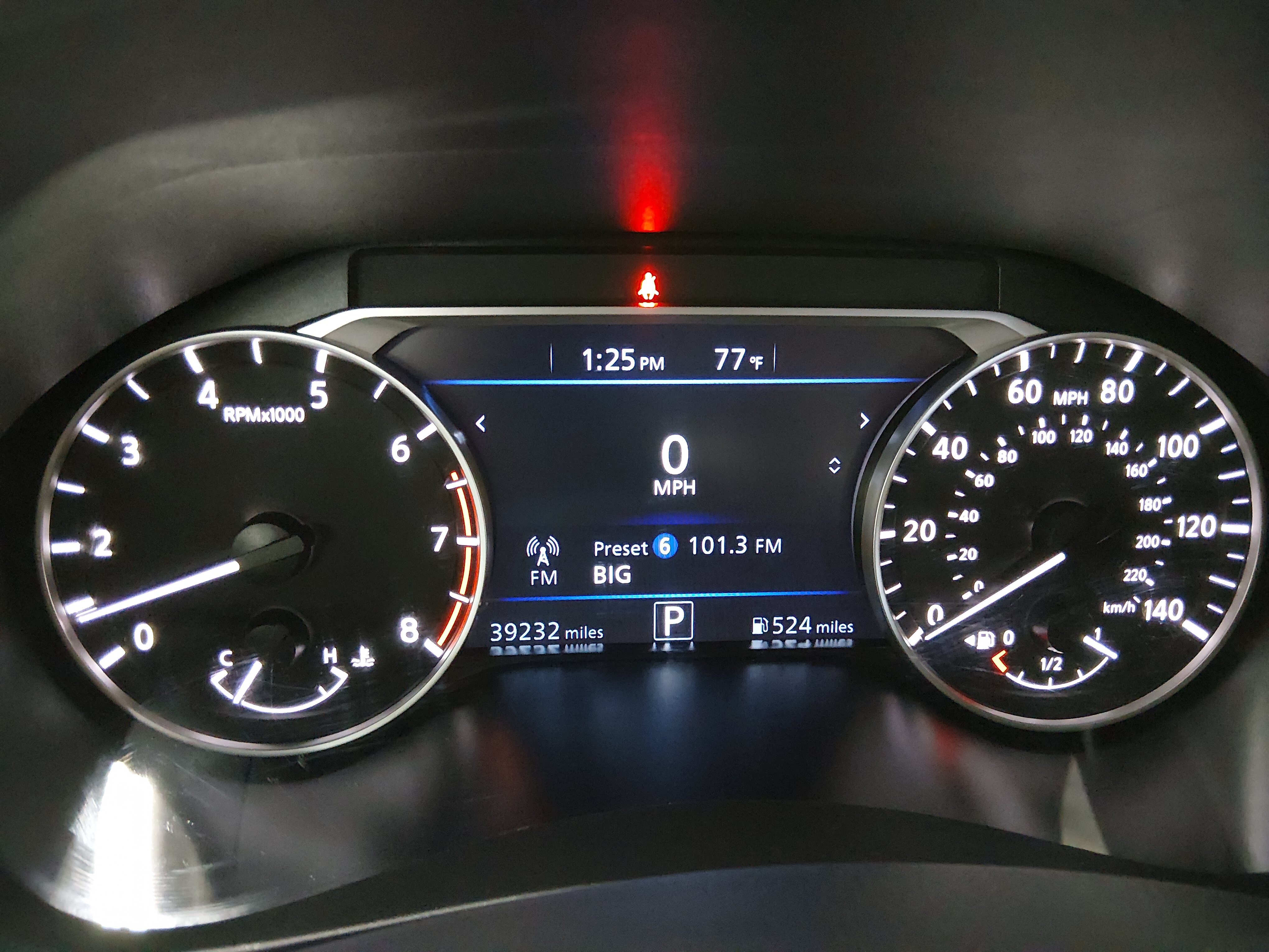 2025 Nissan Altima SV - Photo 14