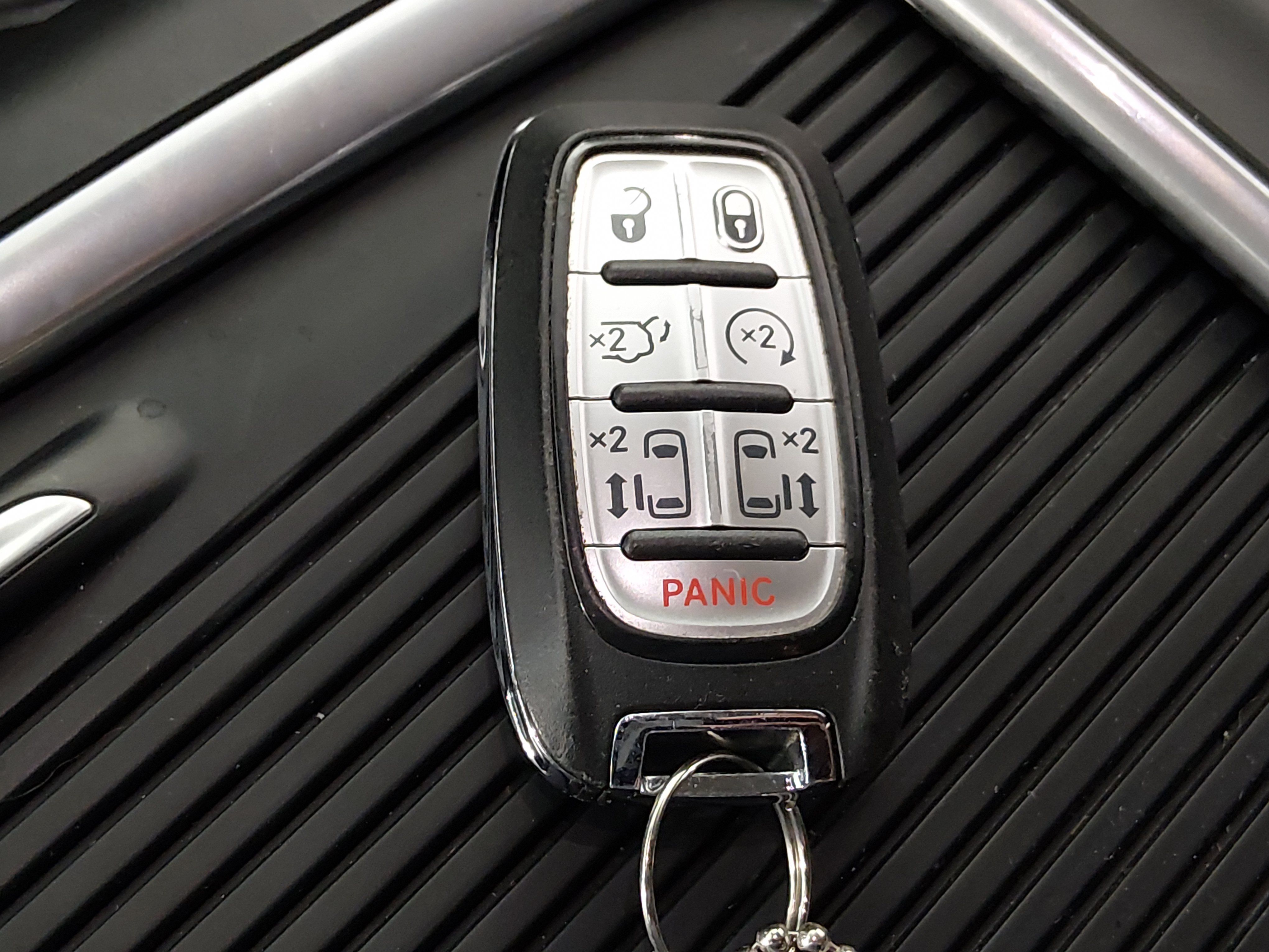 2024 Chrysler Pacifica PHEV Select - Photo 15