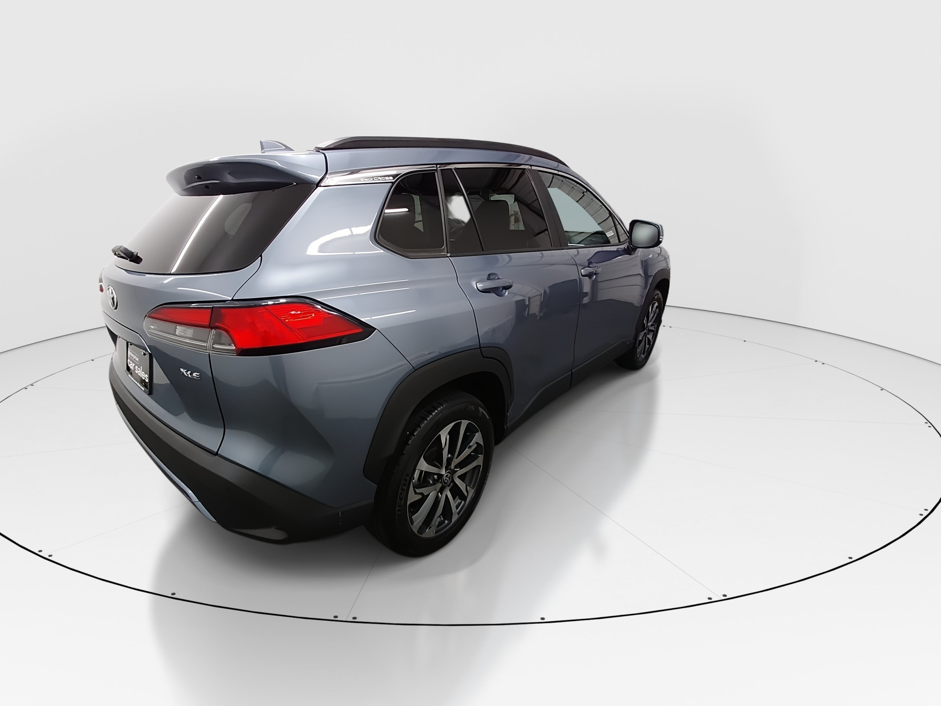2024 Toyota Corolla Cross XLE - Photo 7