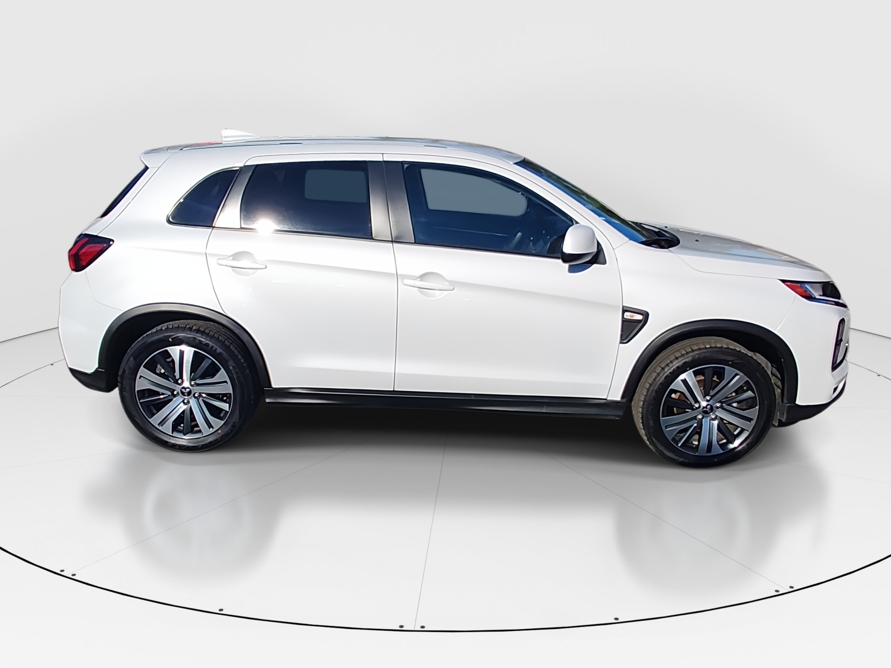 2024 Mitsubishi Outlander Sport ES - Photo 8
