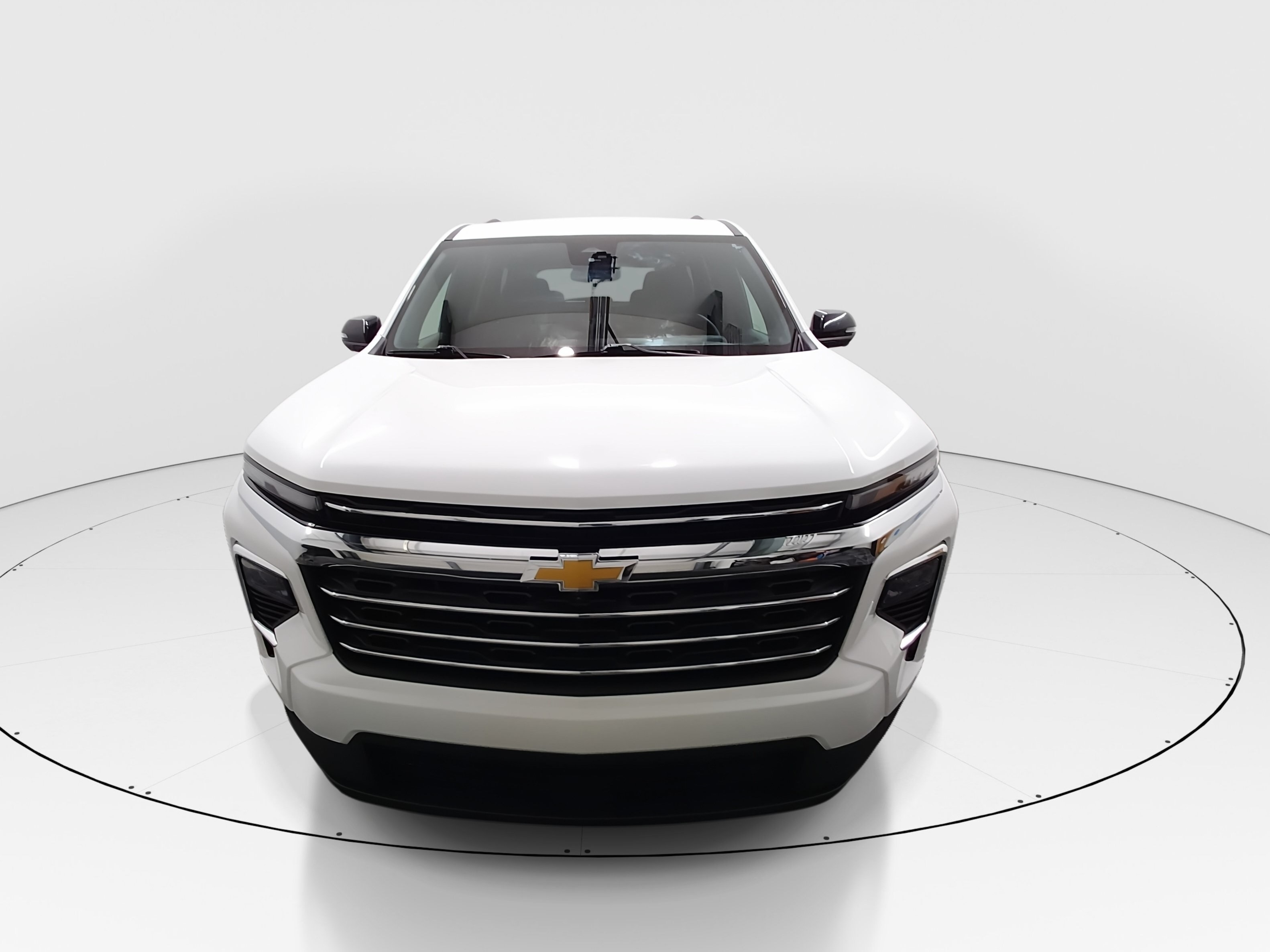 2025 Chevrolet Traverse LT - Photo 2
