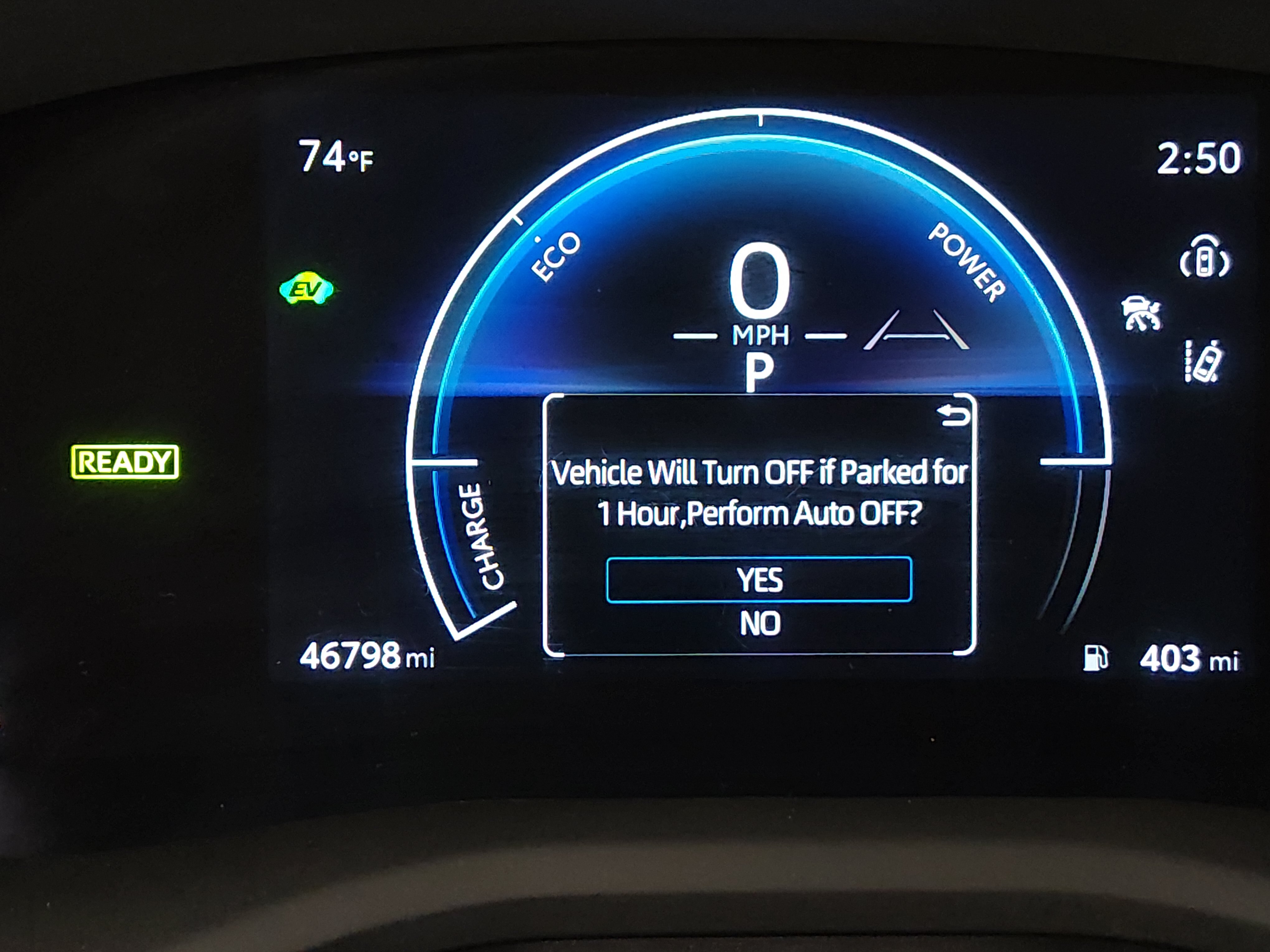 2025 Toyota Camry SE - Photo 14