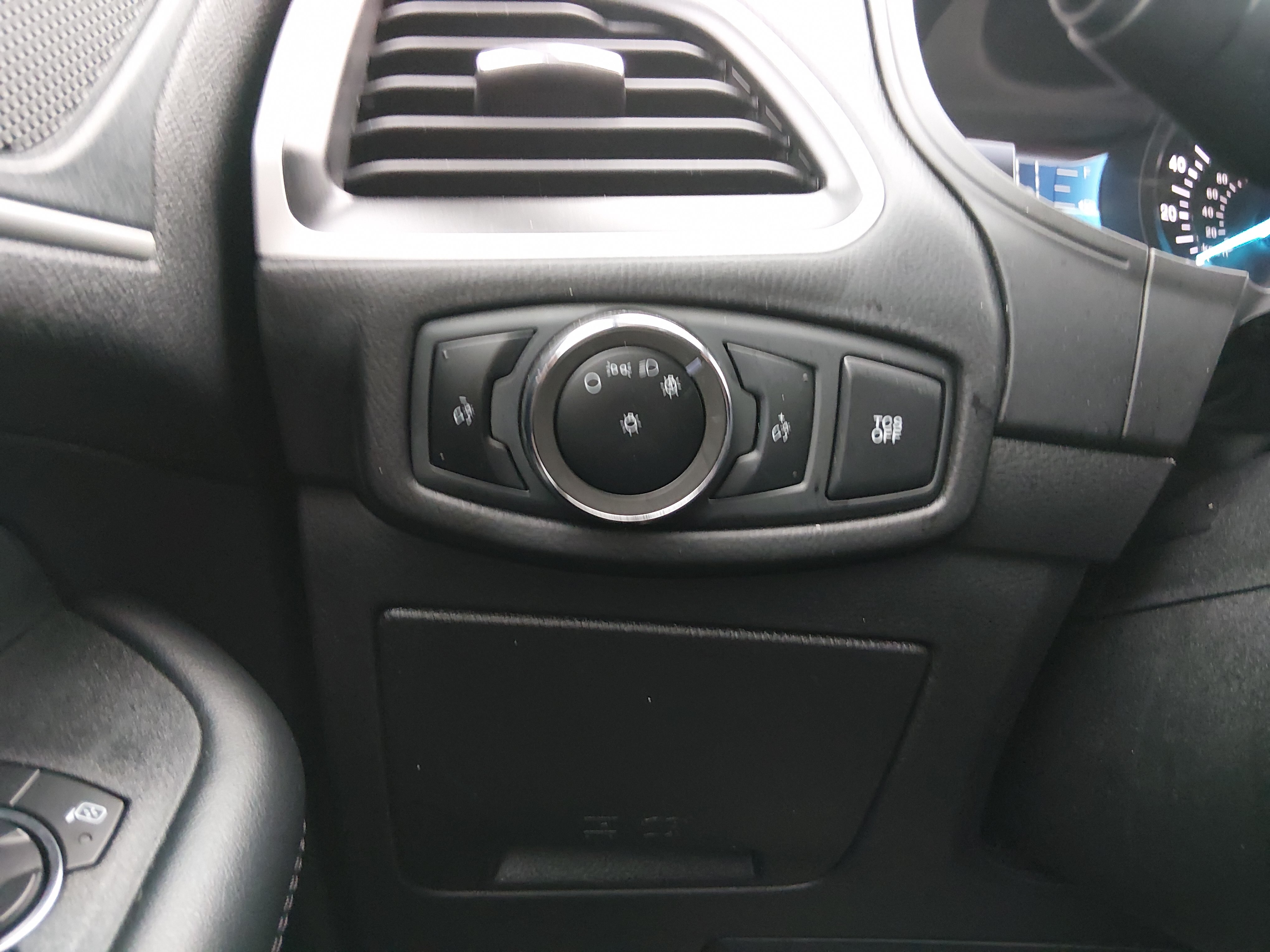 2024 Ford Edge SEL - Photo 13