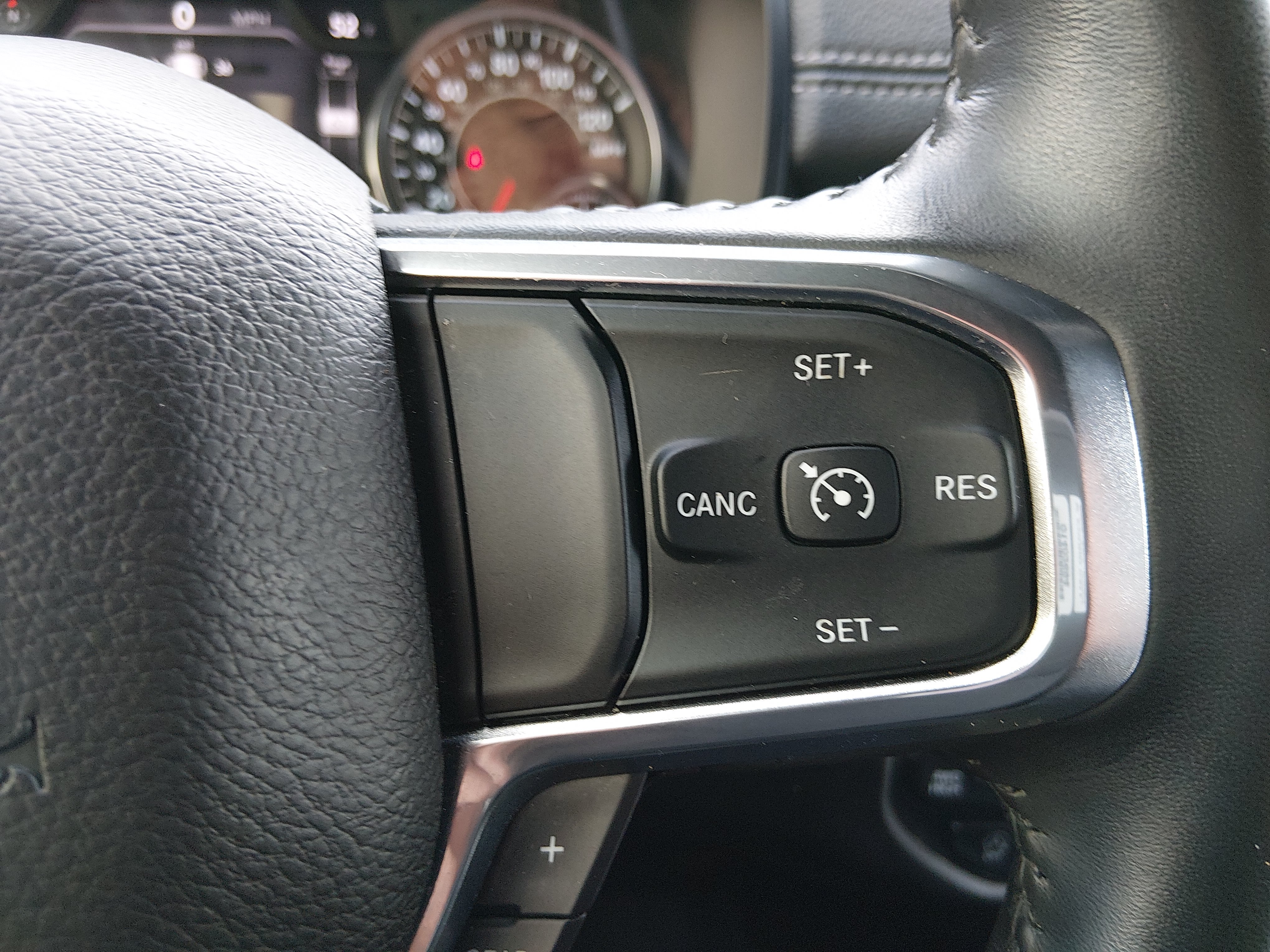 2024 RAM Ram 1500 Pickup Laramie - Photo 13