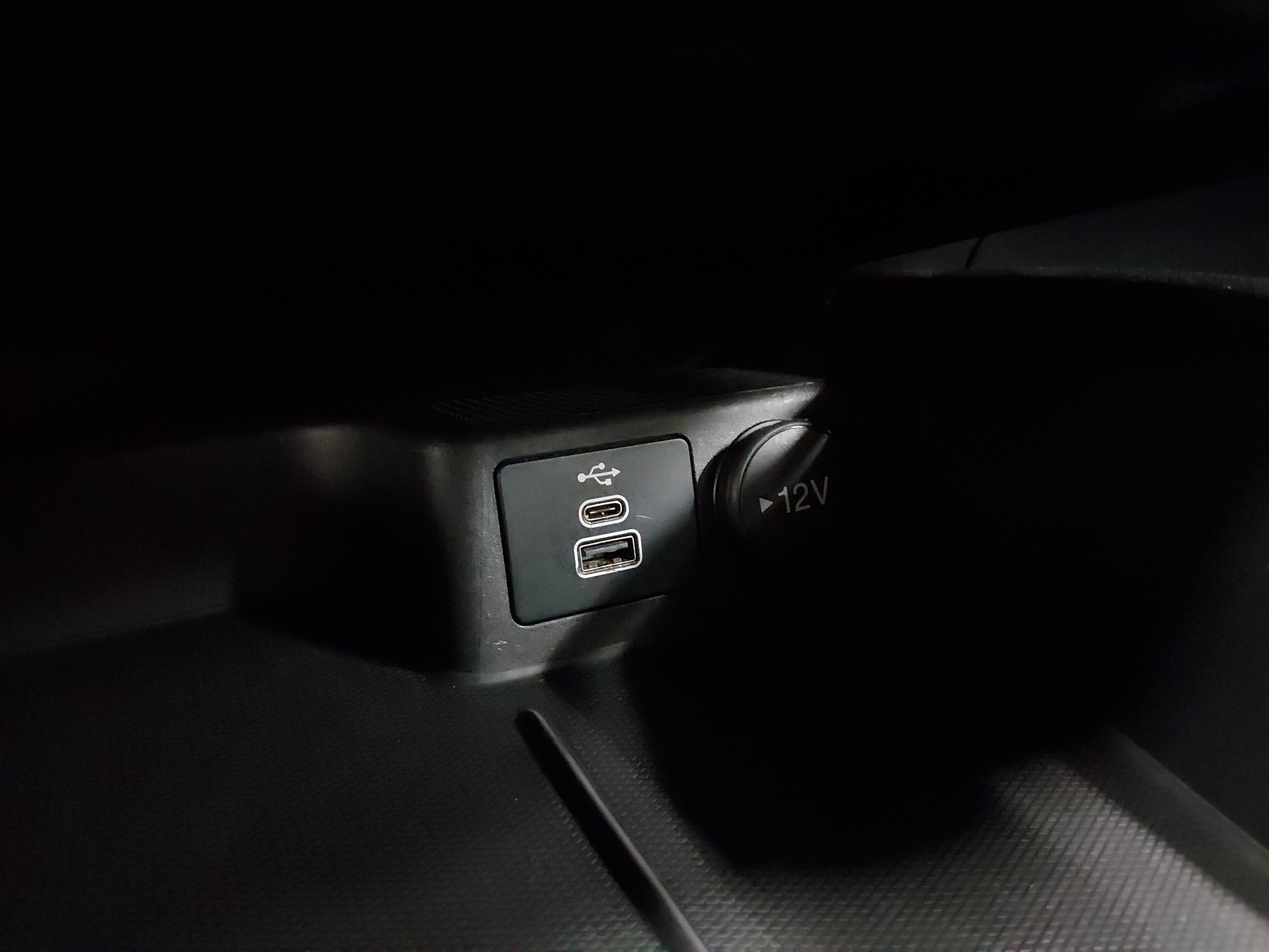 2025 Ford Escape ST-Line Select - Photo 19
