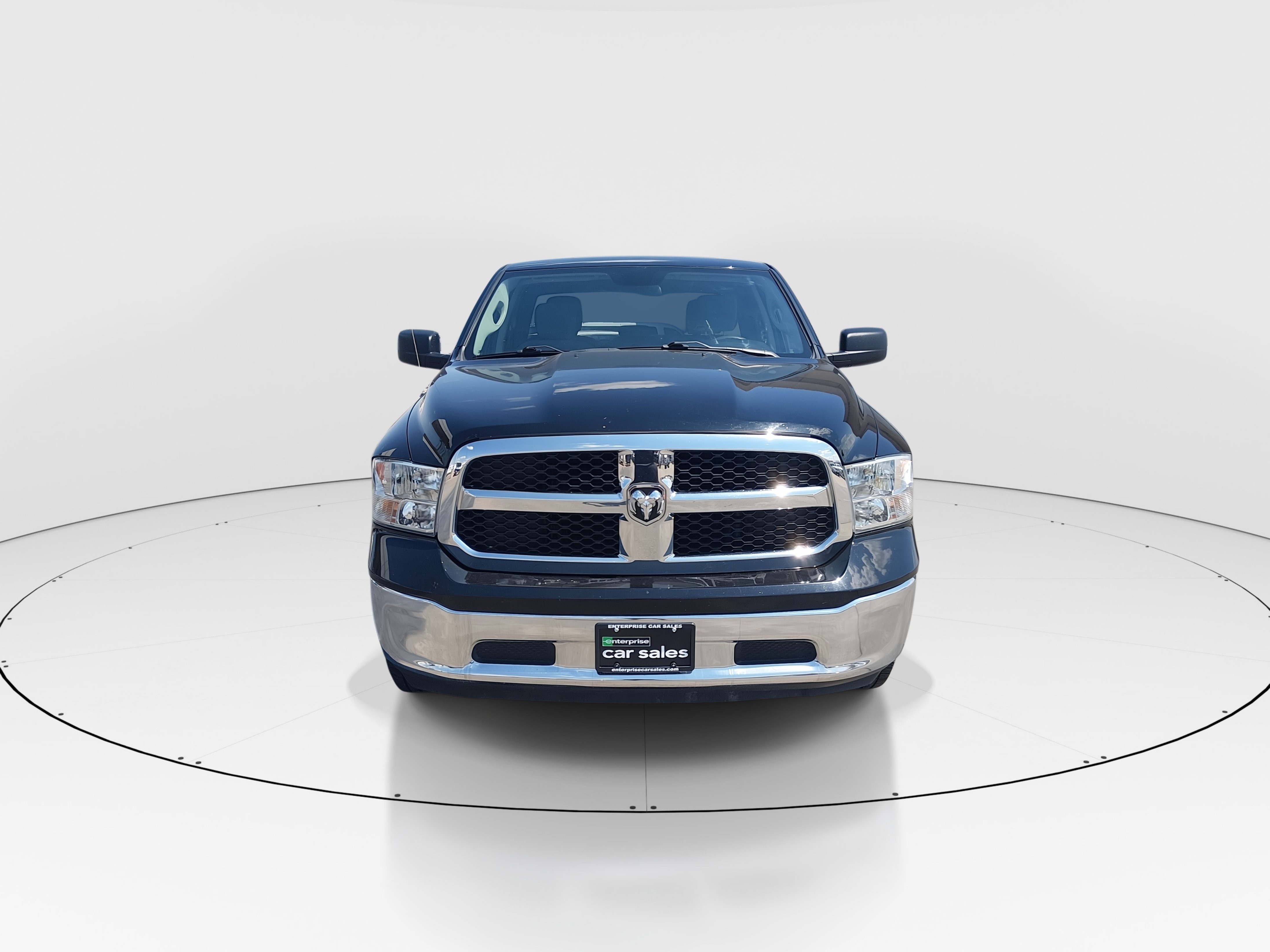 2024 RAM Ram 1500 Classic 2