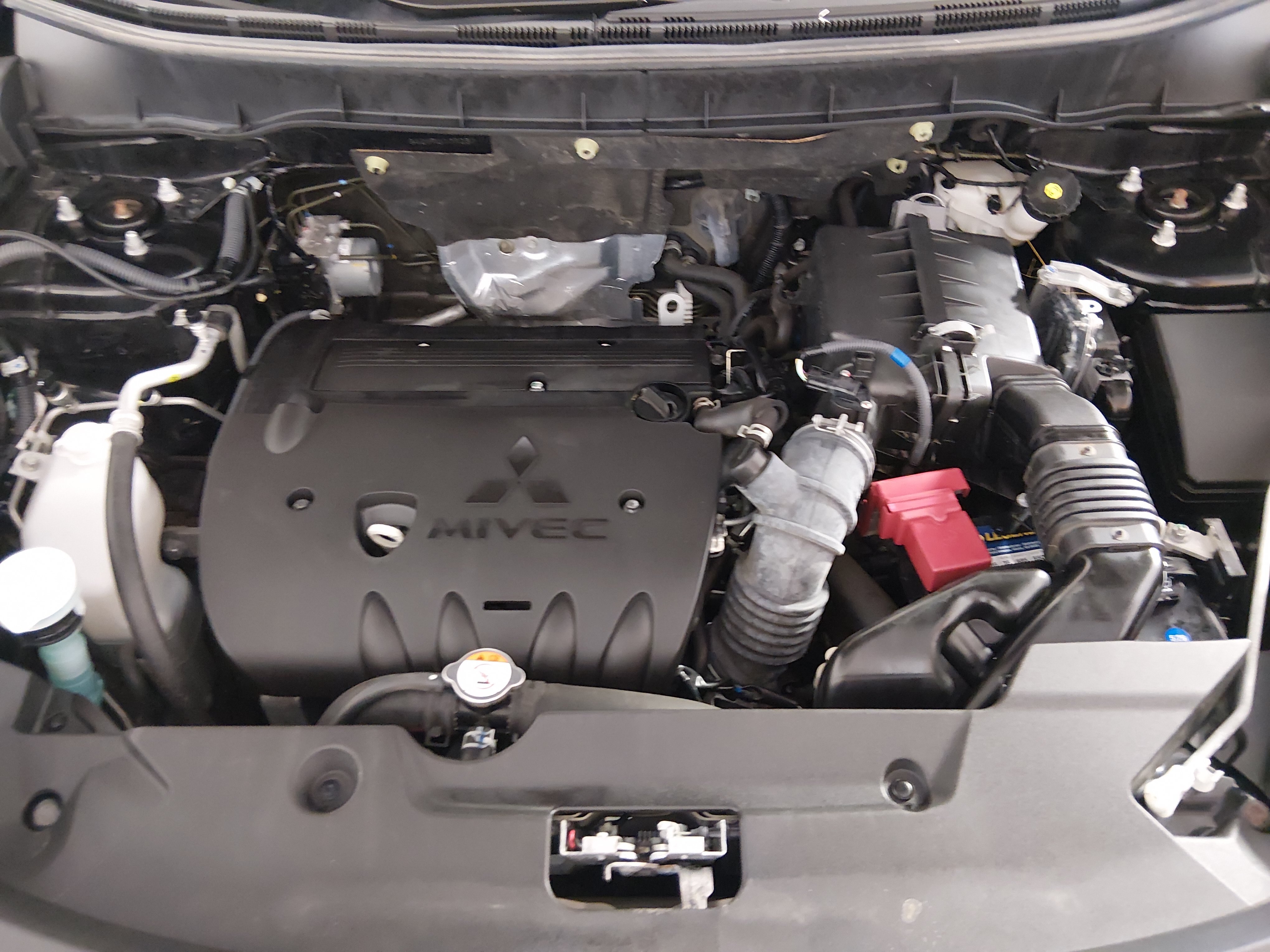 2024 Mitsubishi Outlander Sport ES - Photo 9