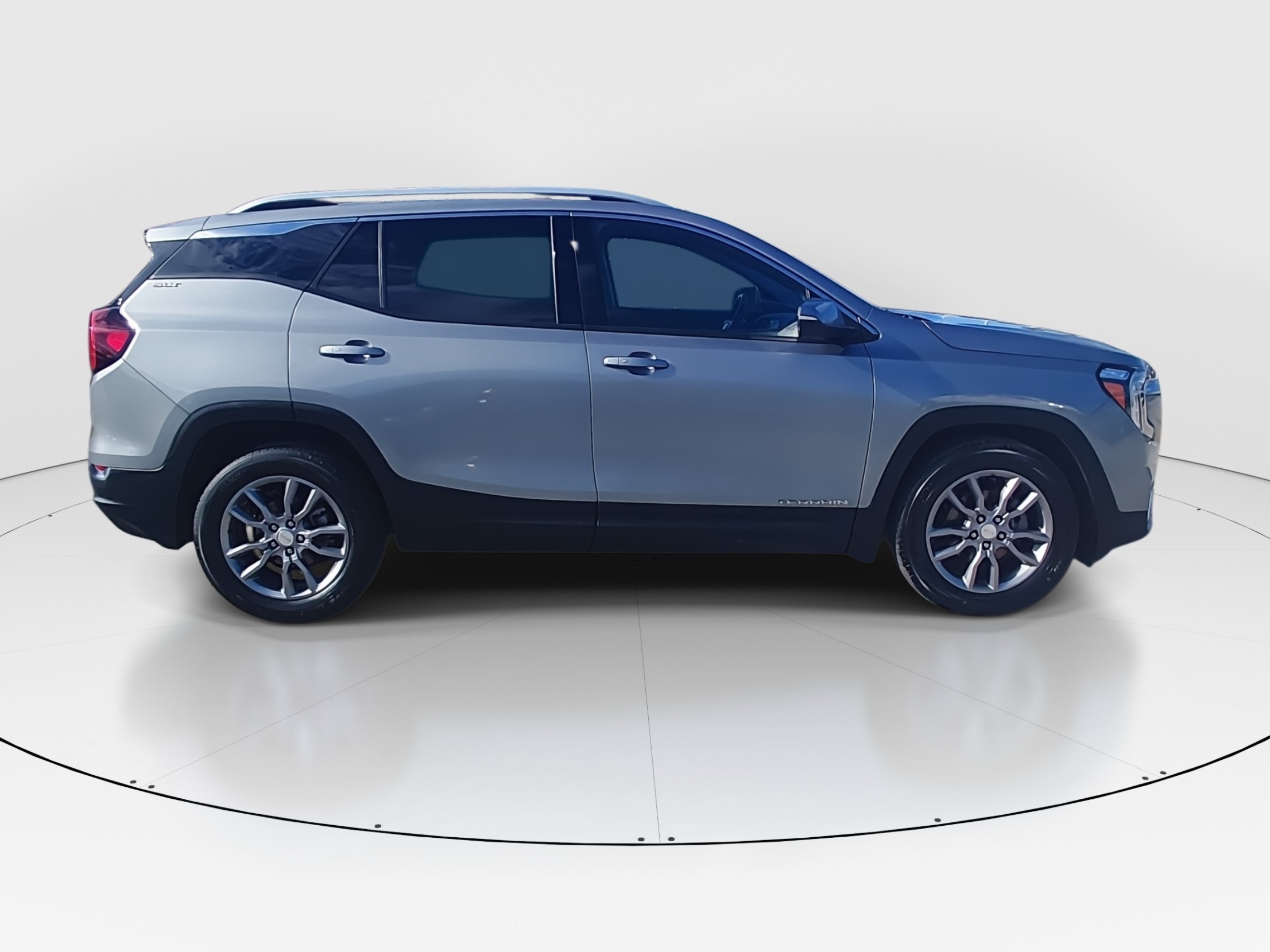 2024 GMC Terrain SLT - Photo 8