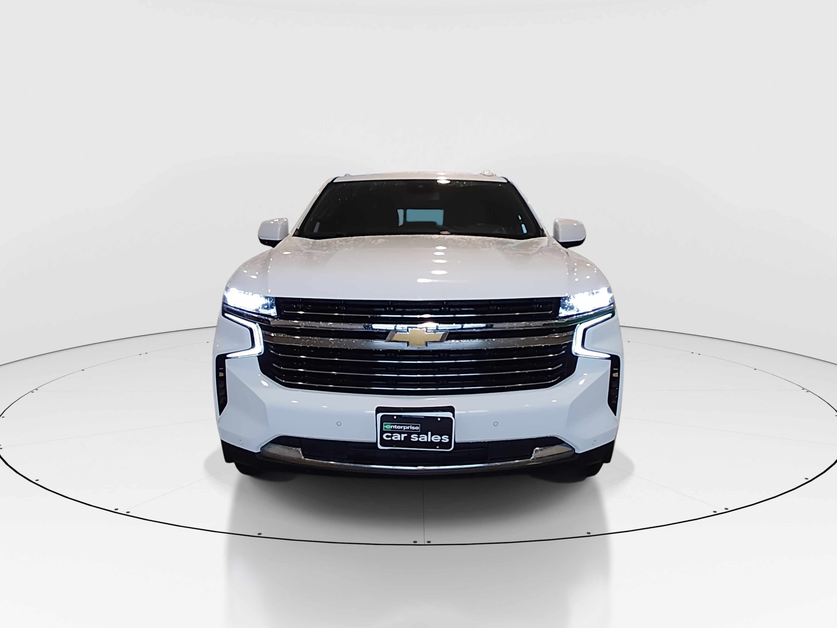 2024 Chevrolet Suburban LT - Photo 2