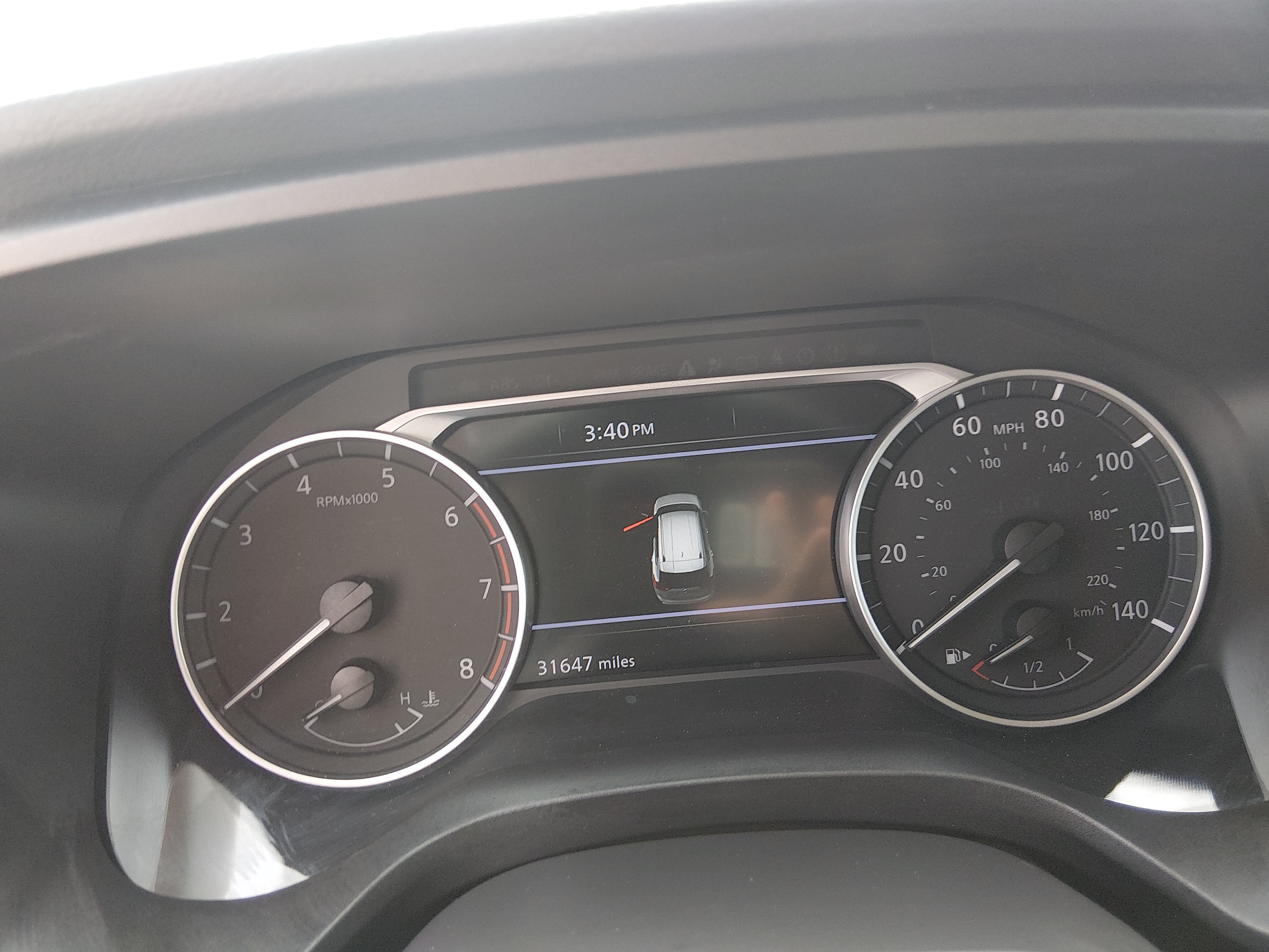2025 Nissan Rogue SV - Photo 14