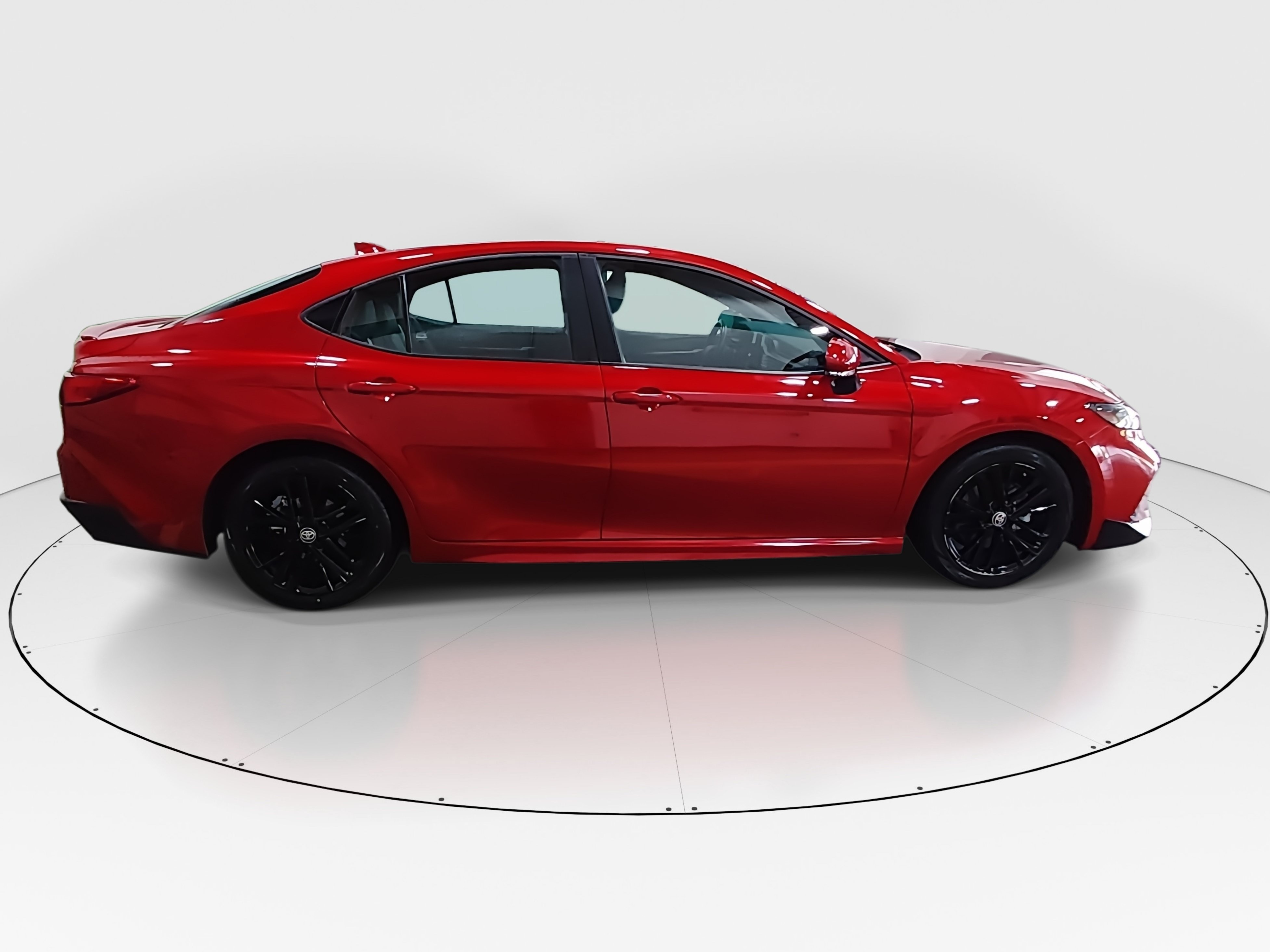 2025 Toyota Camry SE - Photo 8