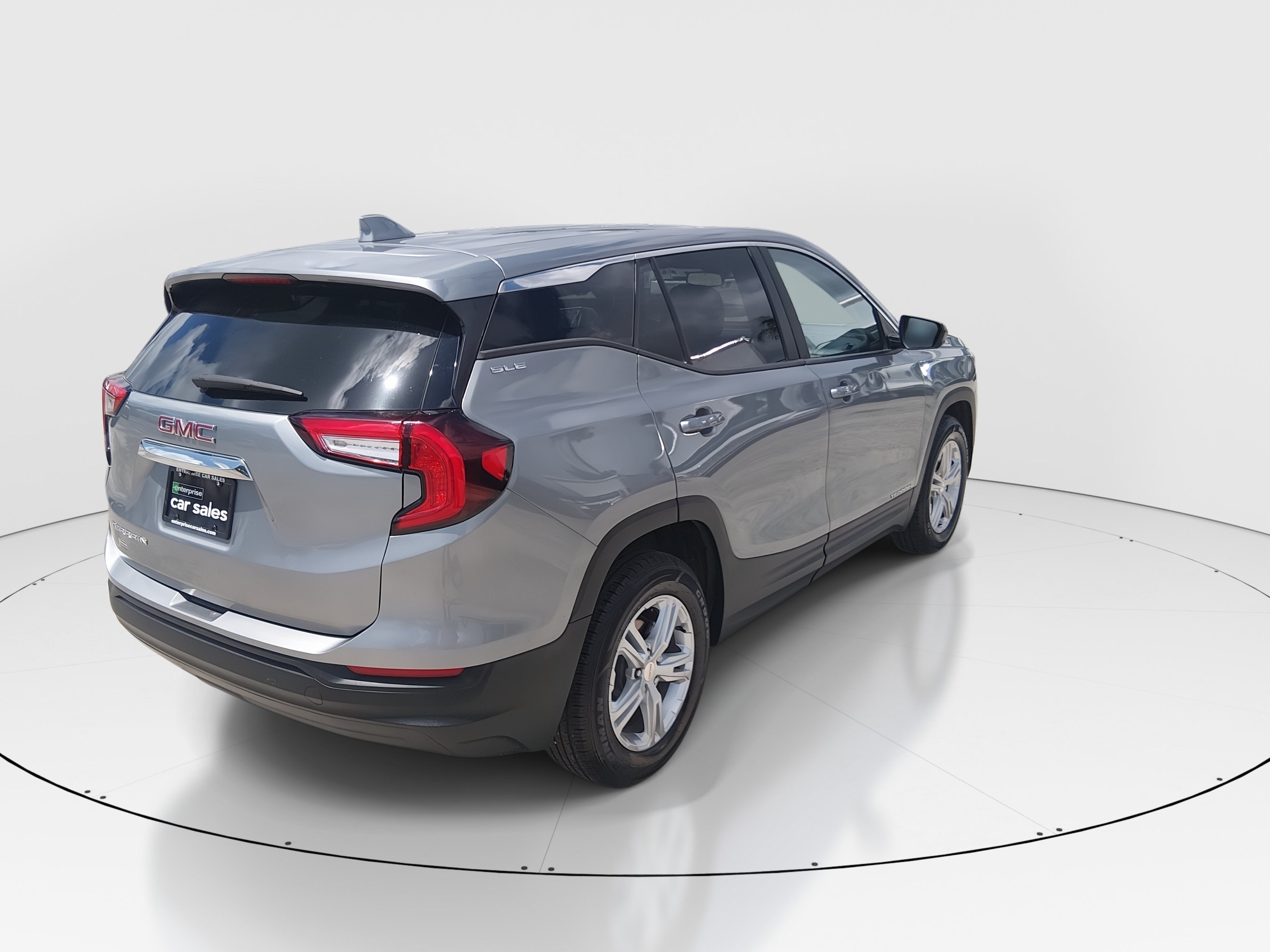 2024 GMC Terrain SLE - Photo 7