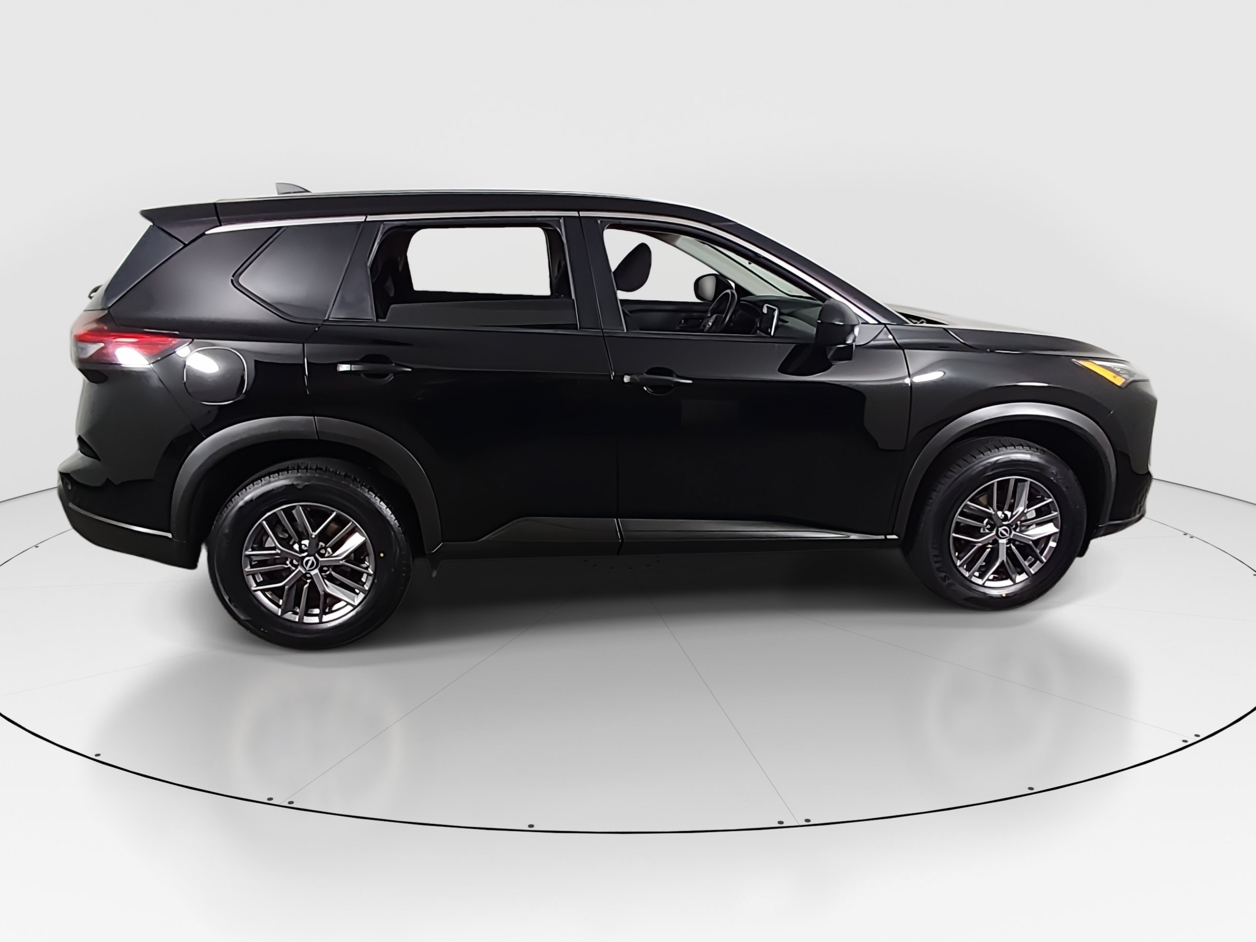 2024 Nissan Rogue S - Photo 8