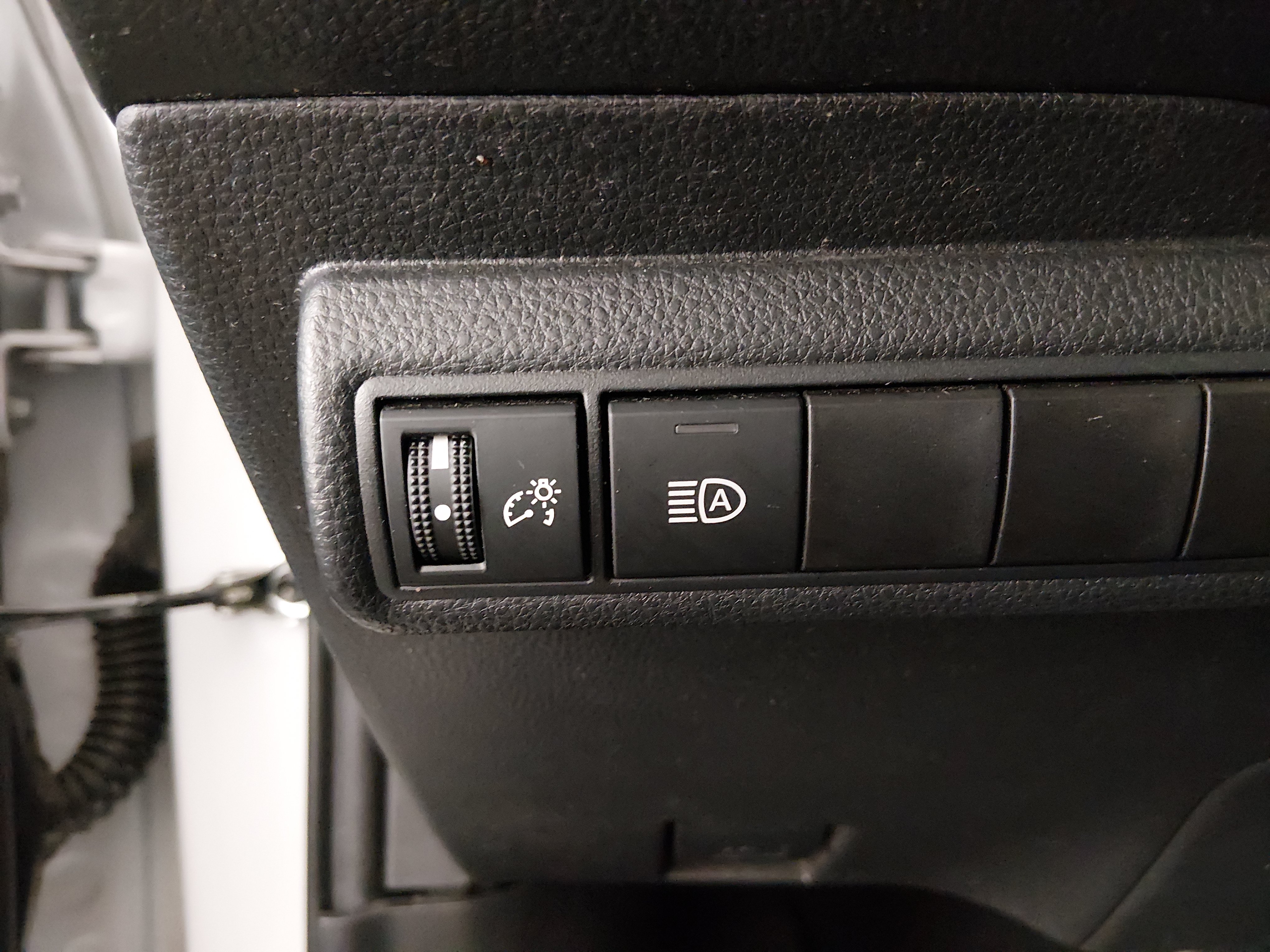 2024 Toyota Corolla LE - Photo 13