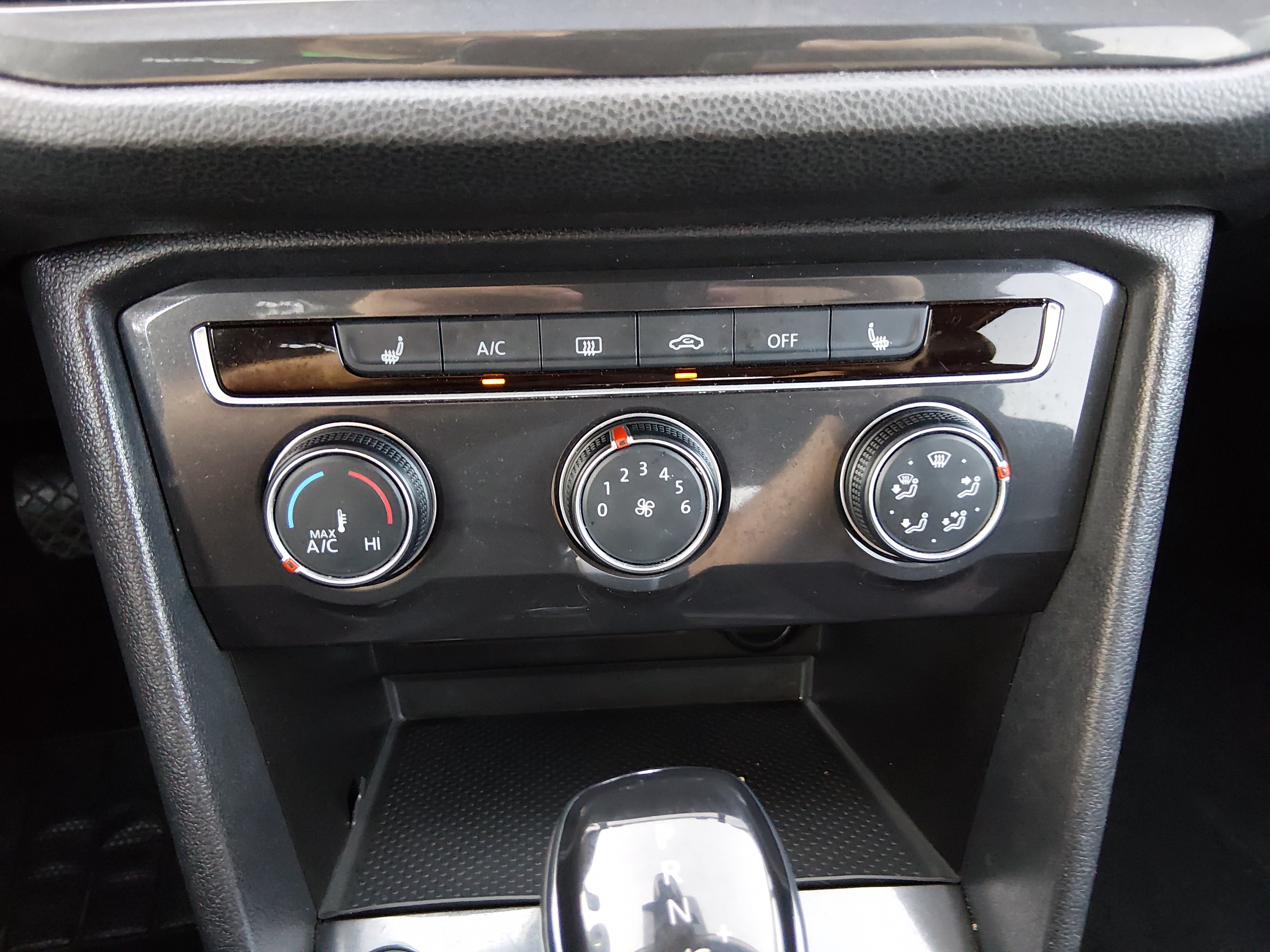 2024 Volkswagen Tiguan Wolfsburg Edition - Photo 19