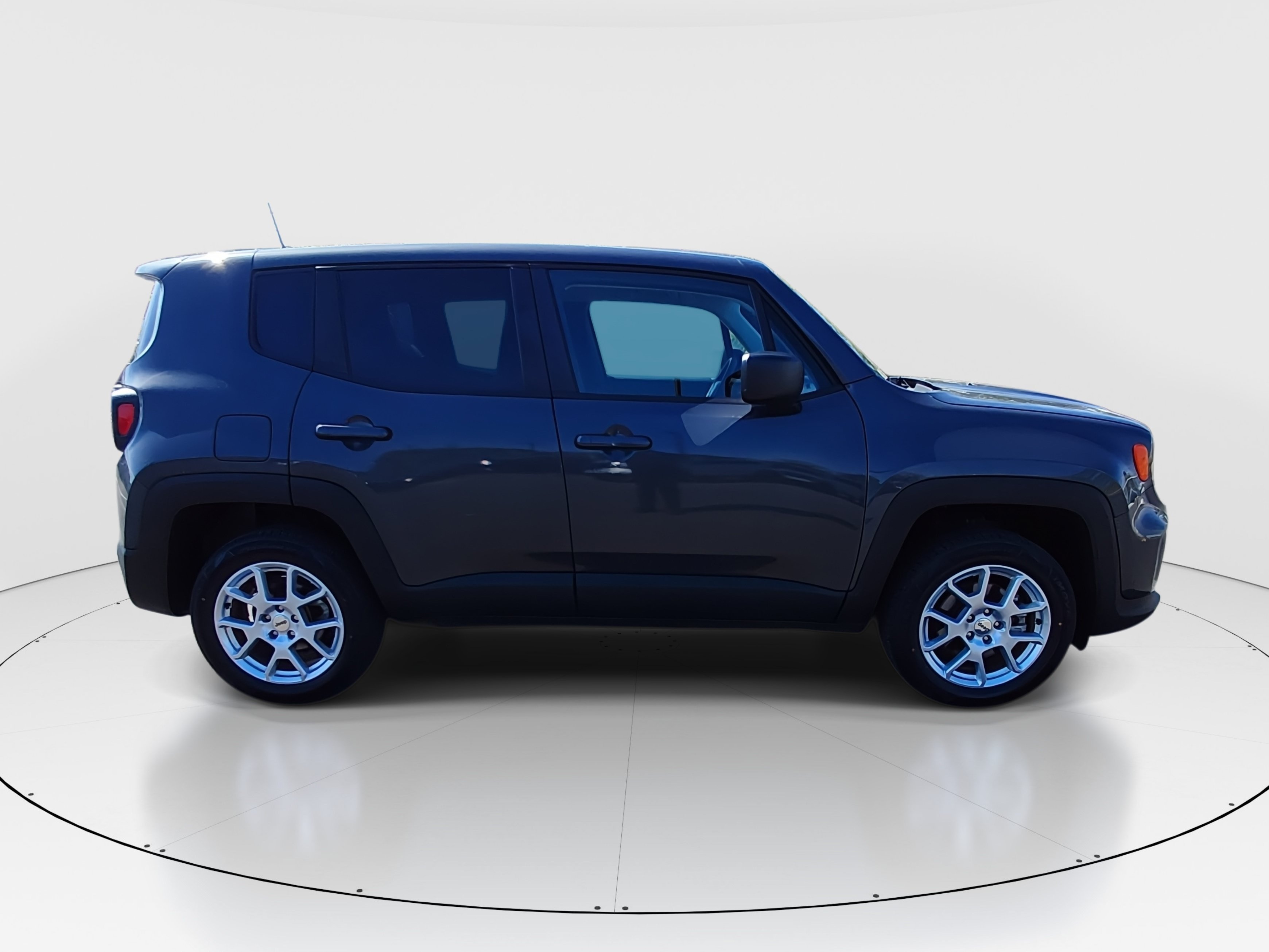 2023 Jeep Renegade Latitude - Photo 8