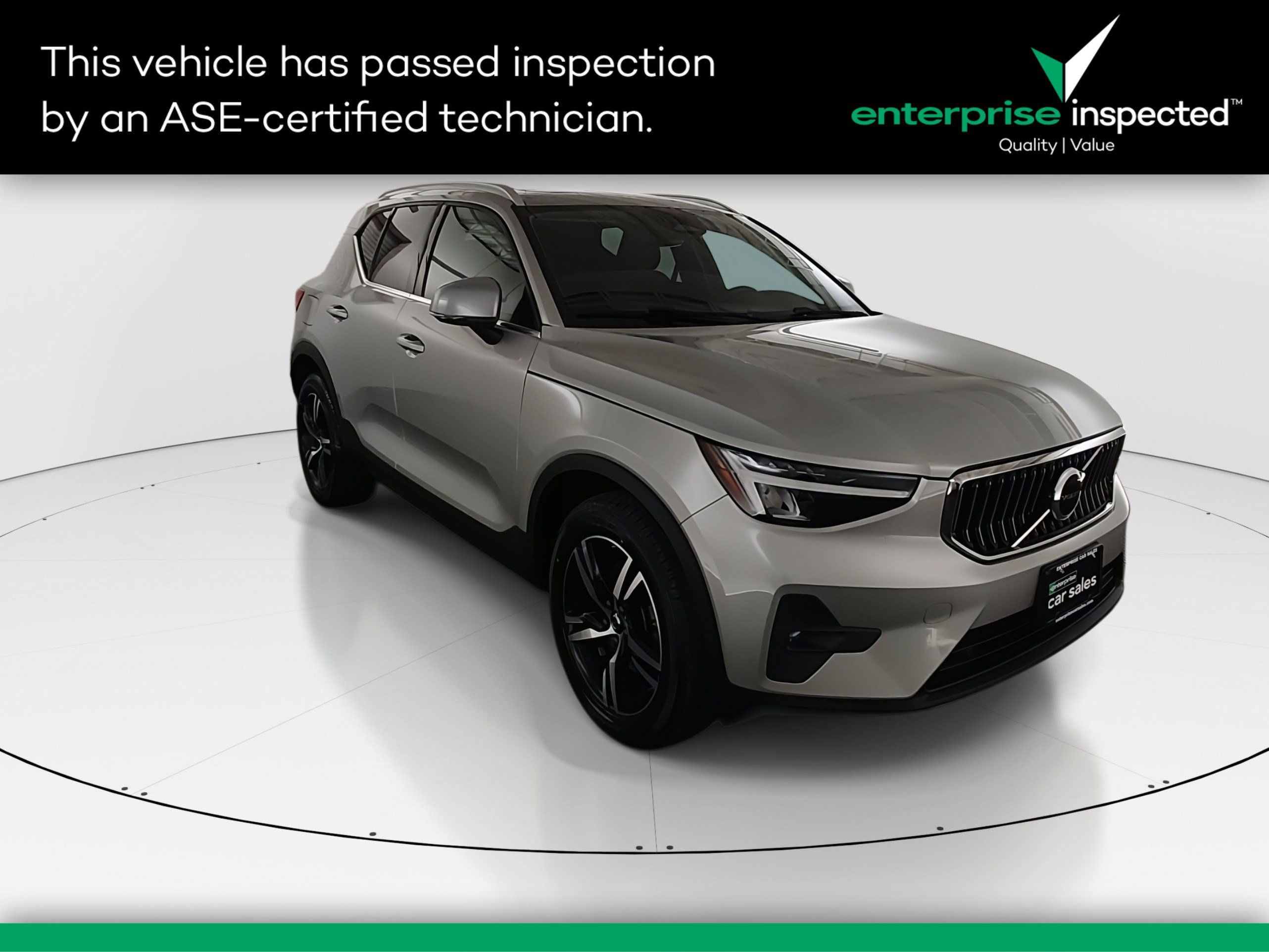 2023 Volvo XC40