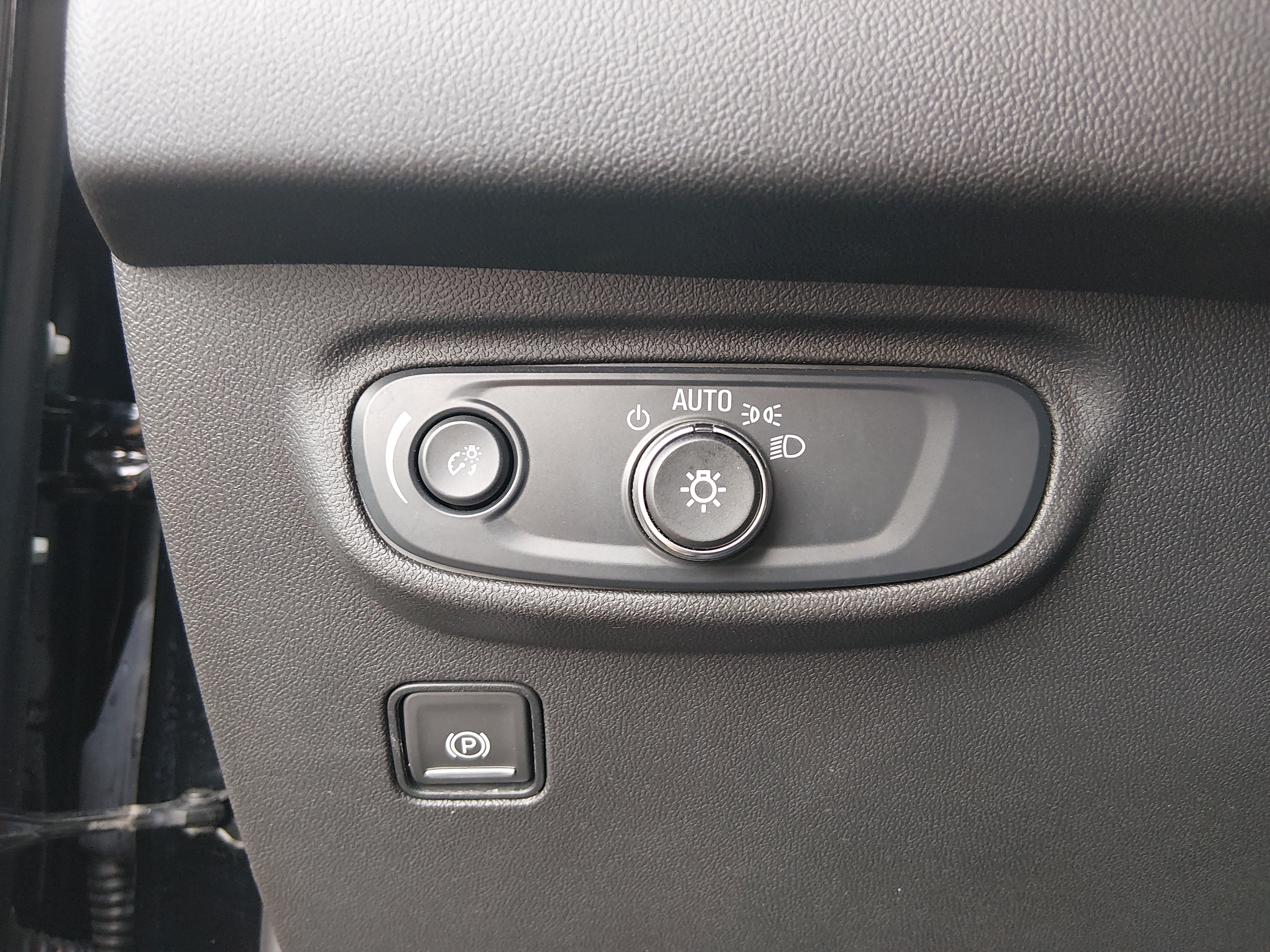 2024 GMC Terrain SLE - Photo 13