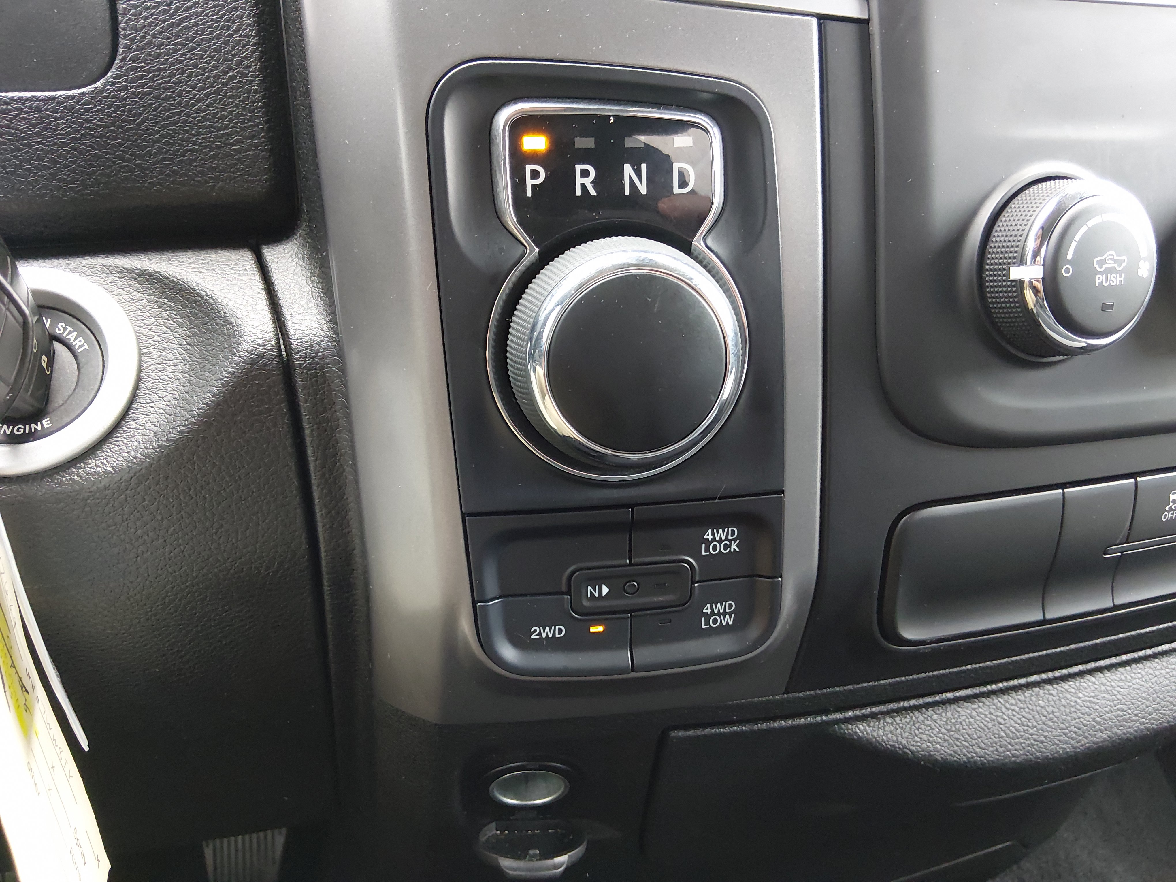 2024 RAM Ram 1500 Classic SLT - Photo 18