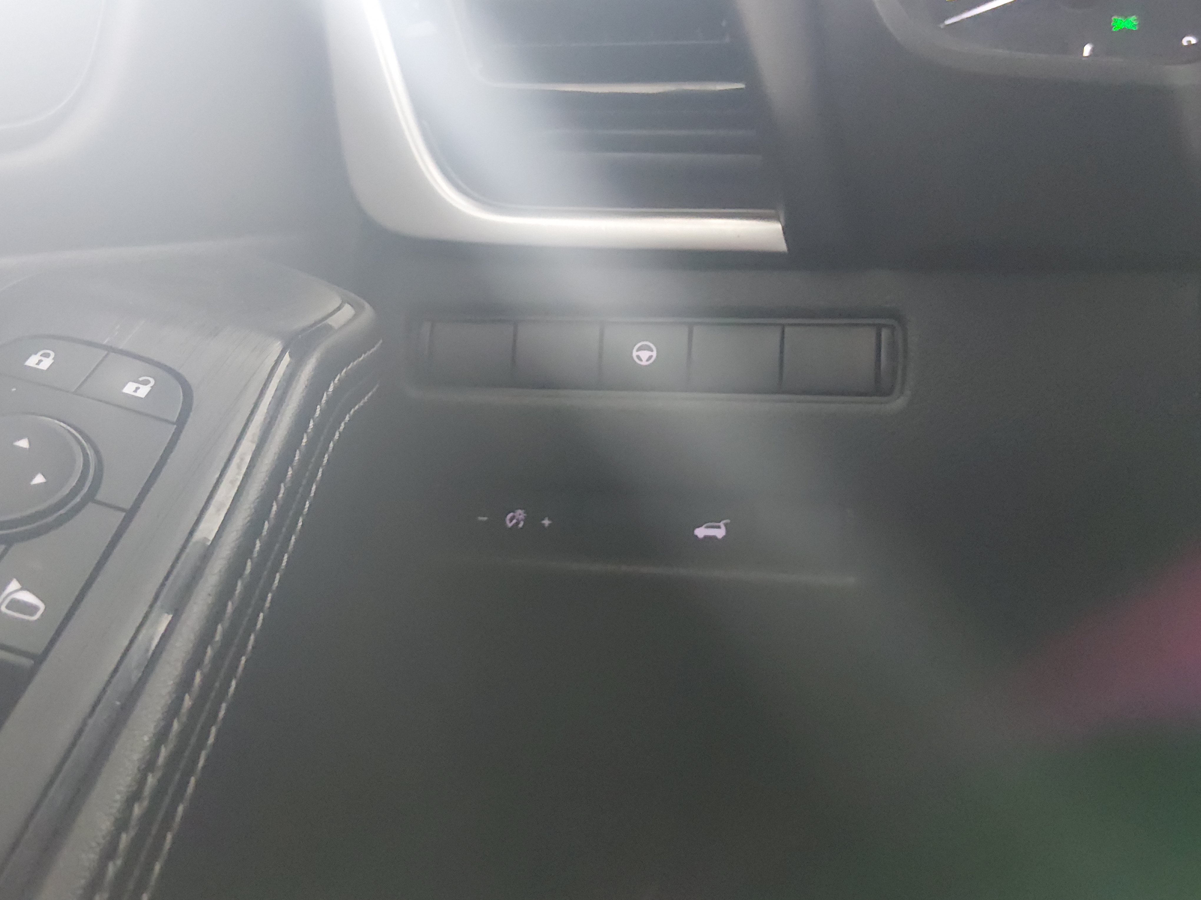 2022 Nissan Rogue SV - Photo 13