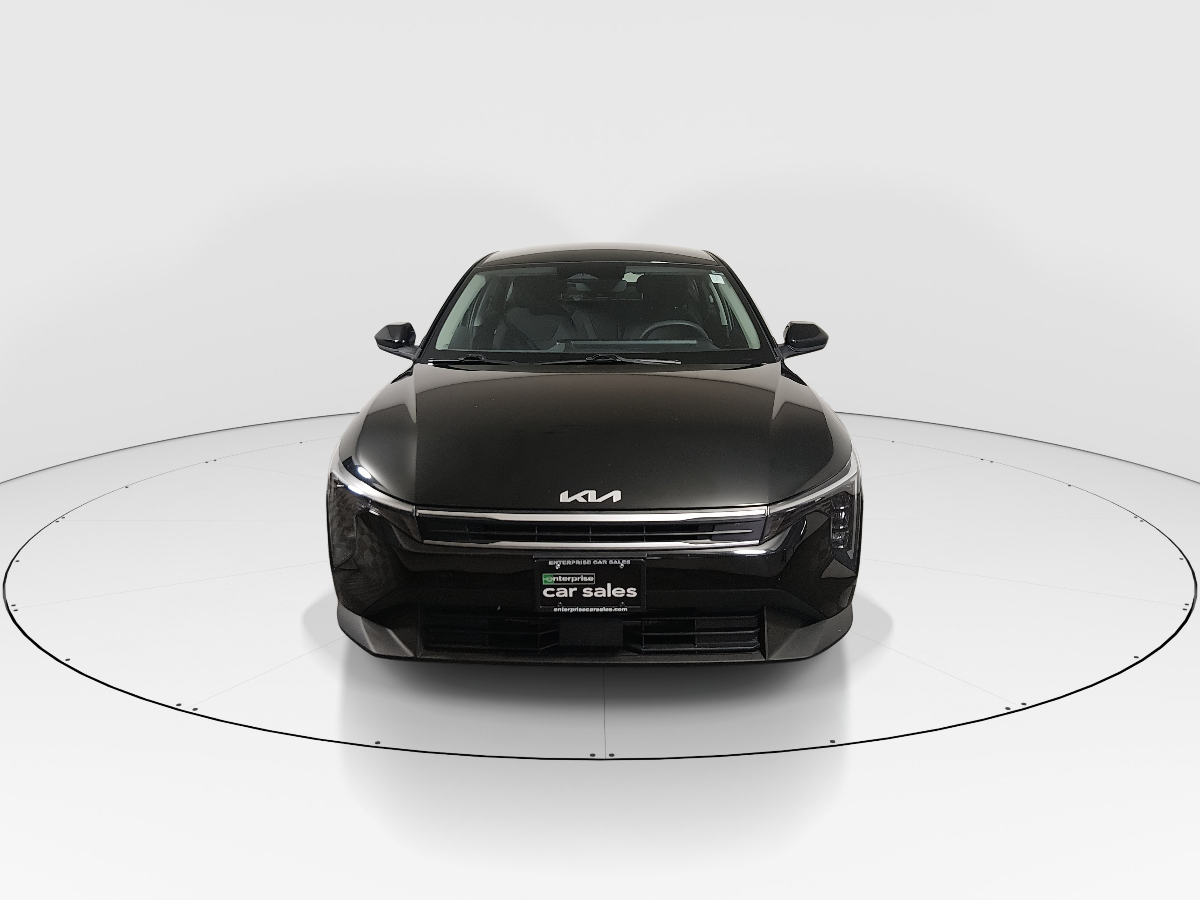 2025 Kia K4 LXS - Photo 2