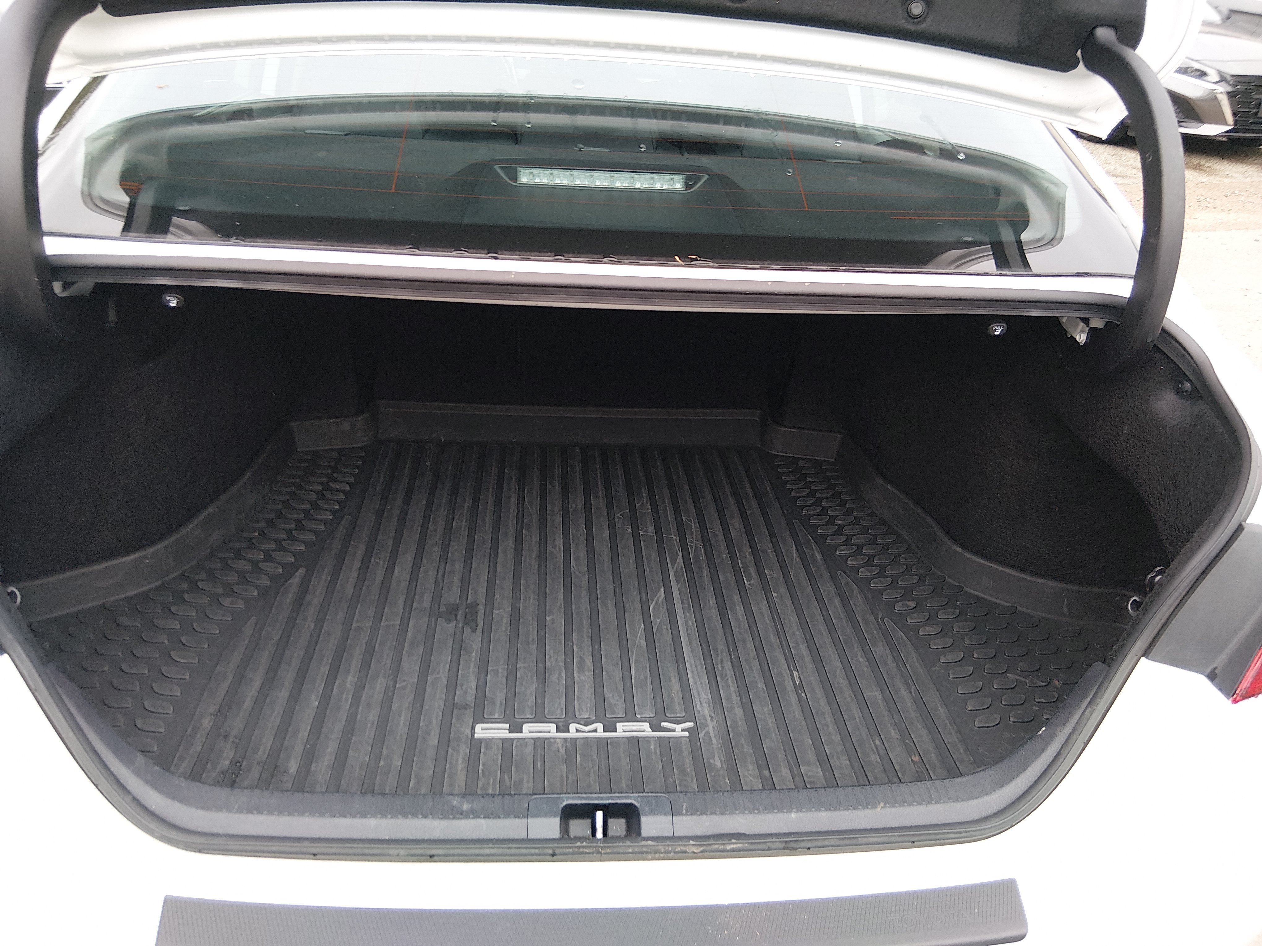 2024 Toyota Camry SE - Photo 11