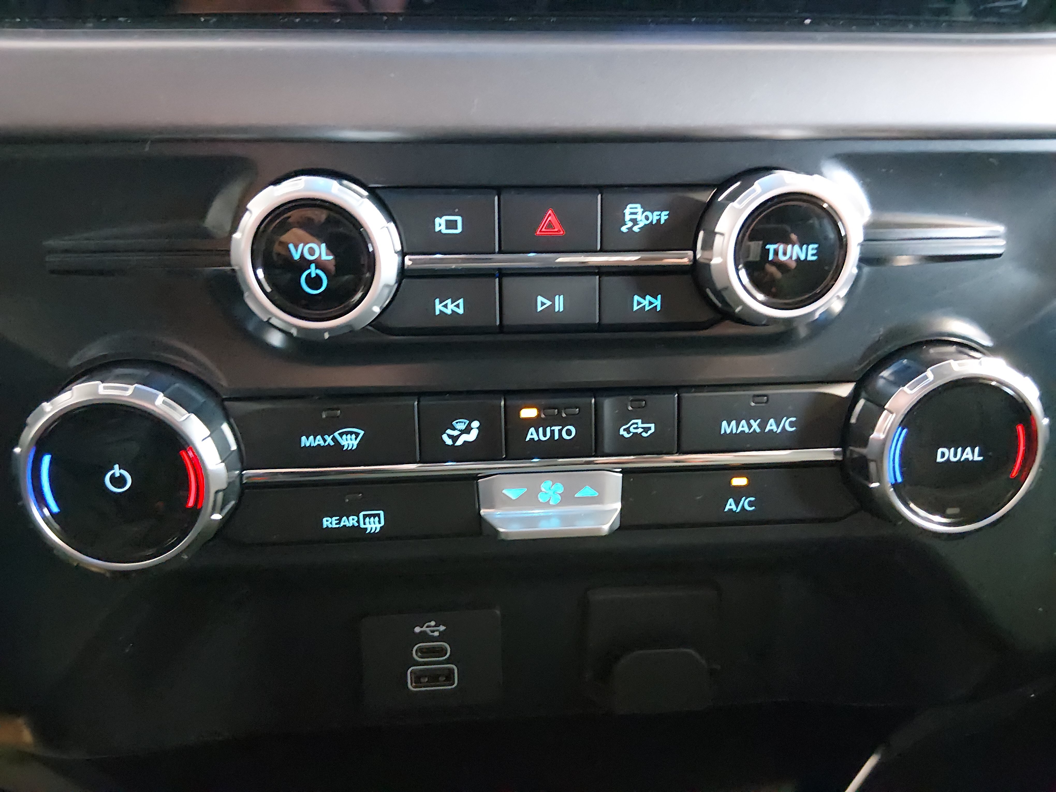 2025 Ford F-150 XLT - Photo 19