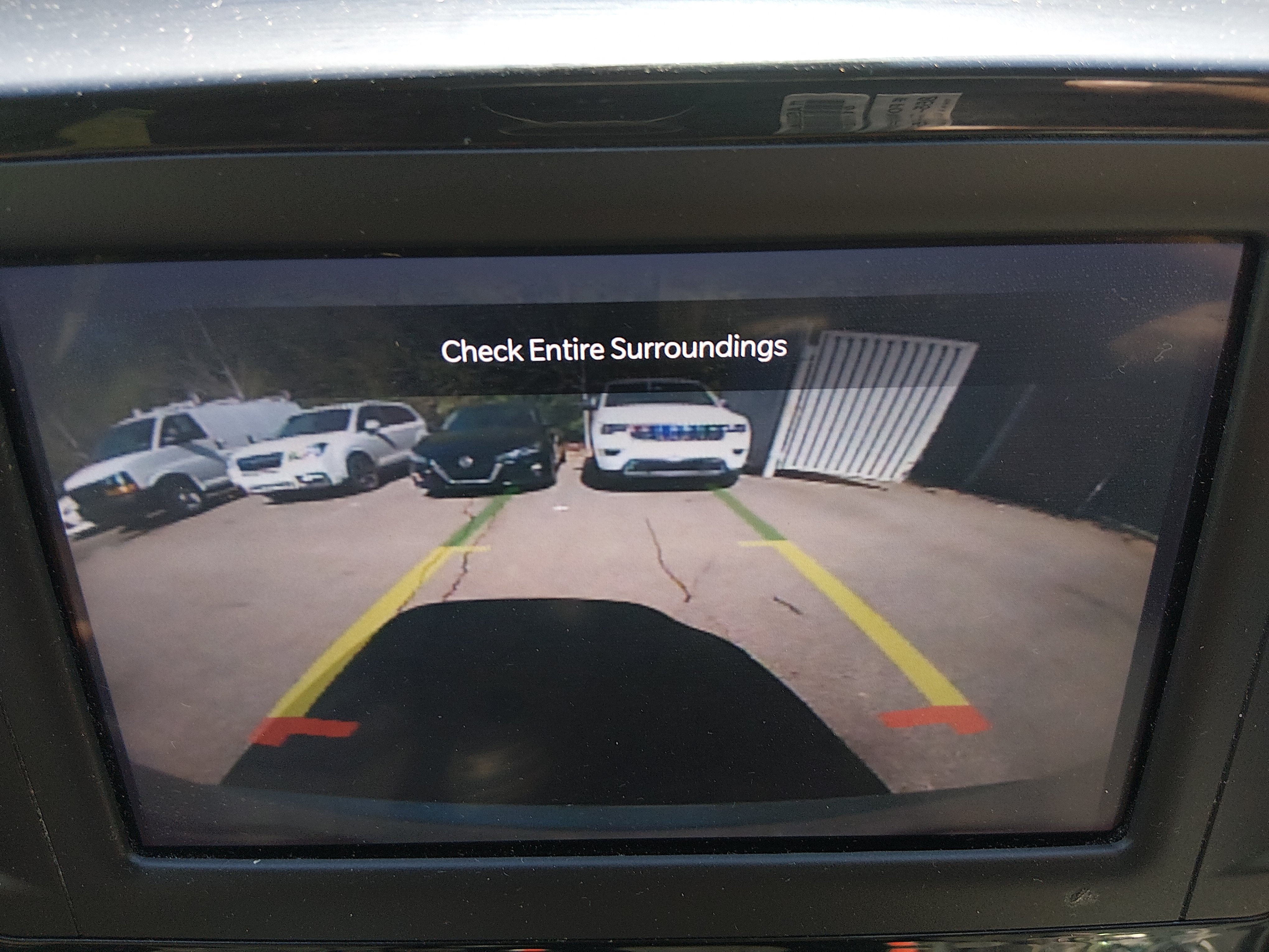2023 Chrysler Voyager LX - Photo 16
