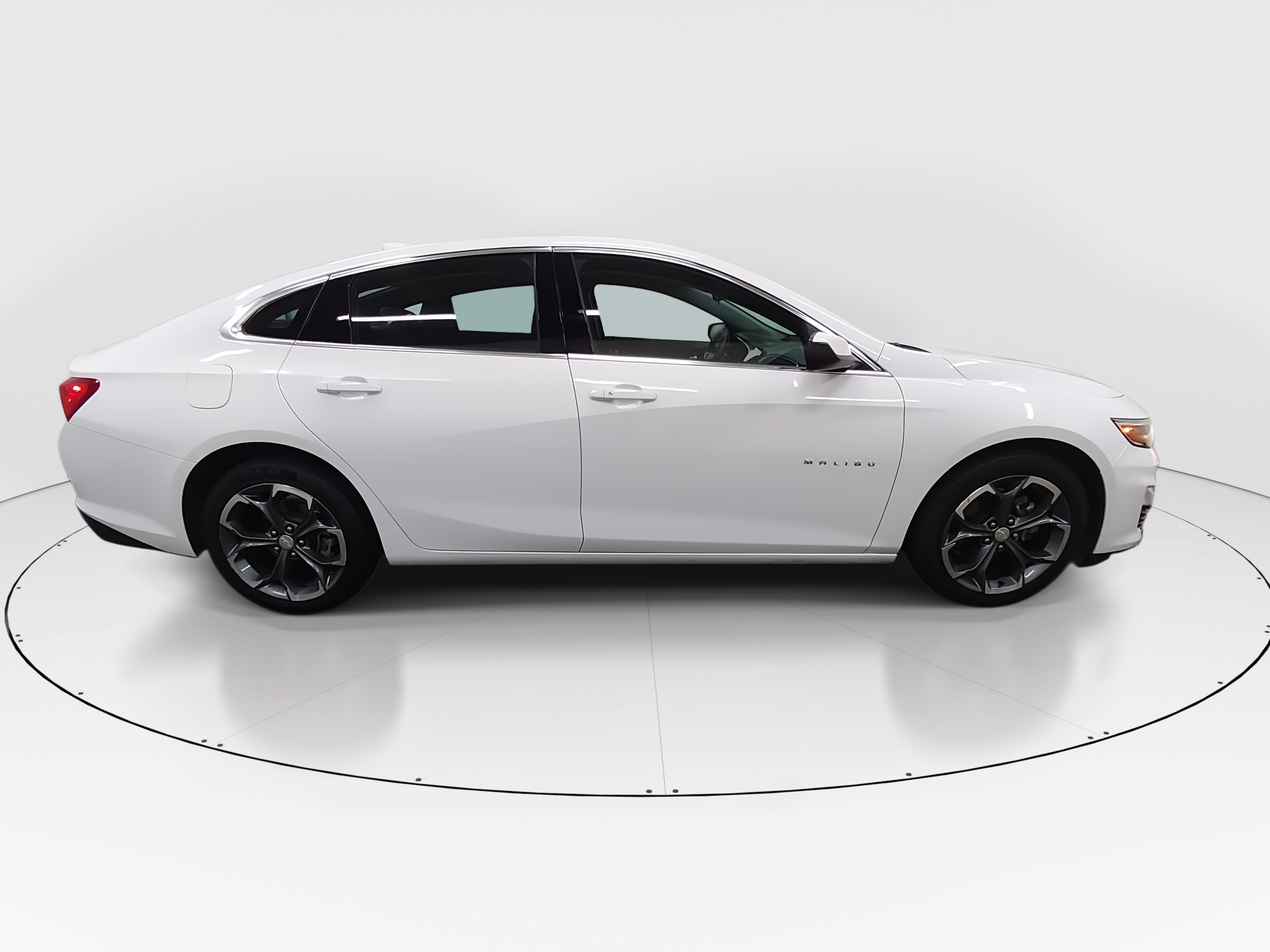 2024 Chevrolet Malibu 1LT - Photo 8