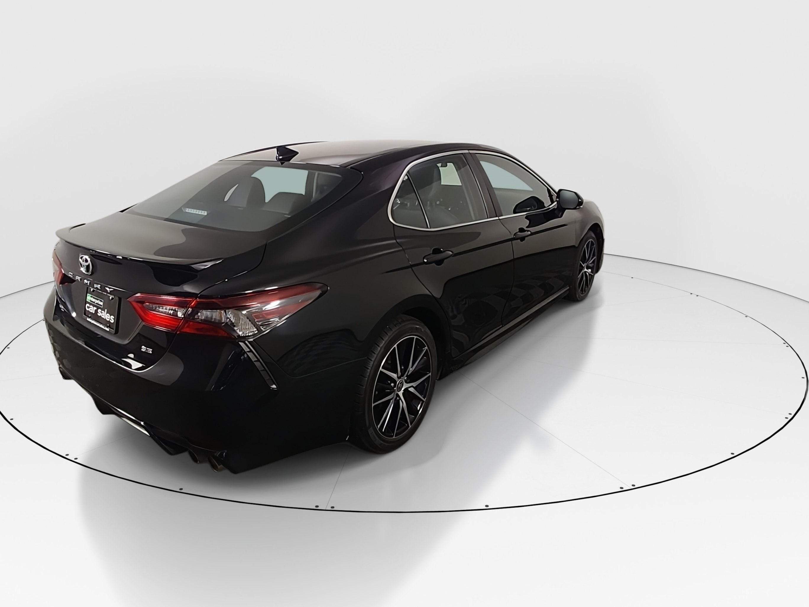2024 Toyota Camry SE - Photo 7