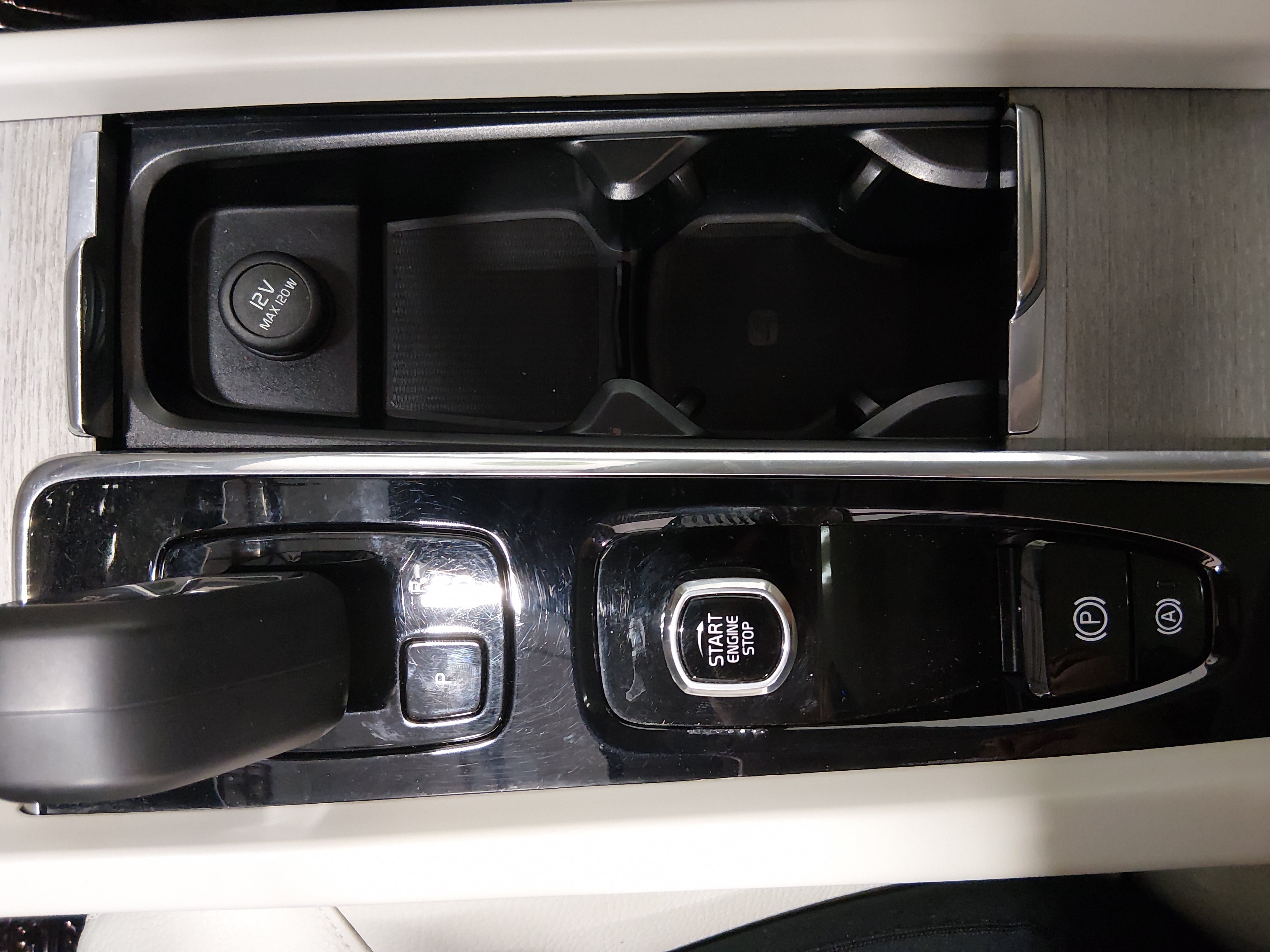 2023 Volvo XC60 Plus - Photo 13