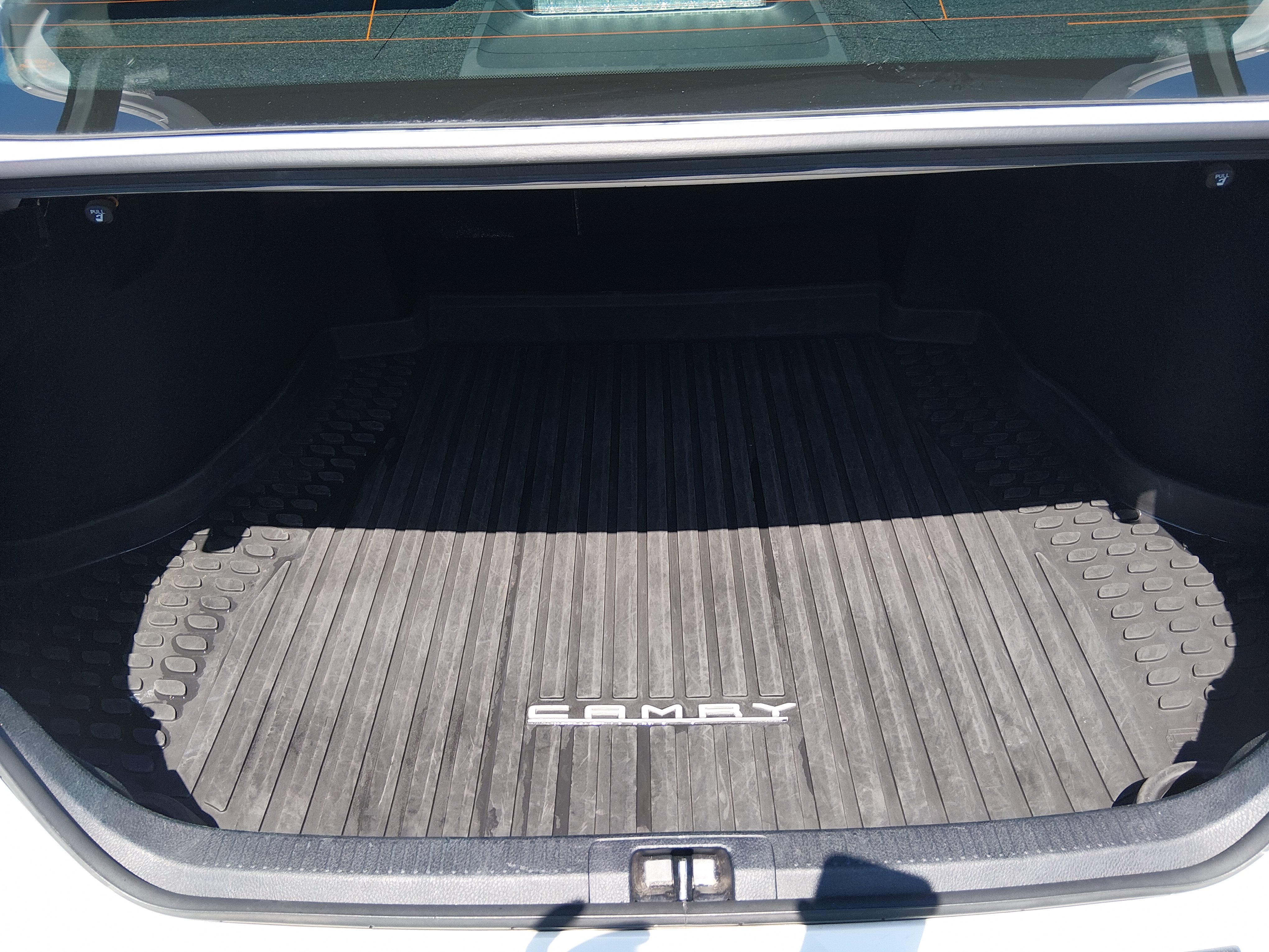 2024 Toyota Camry SE - Photo 11