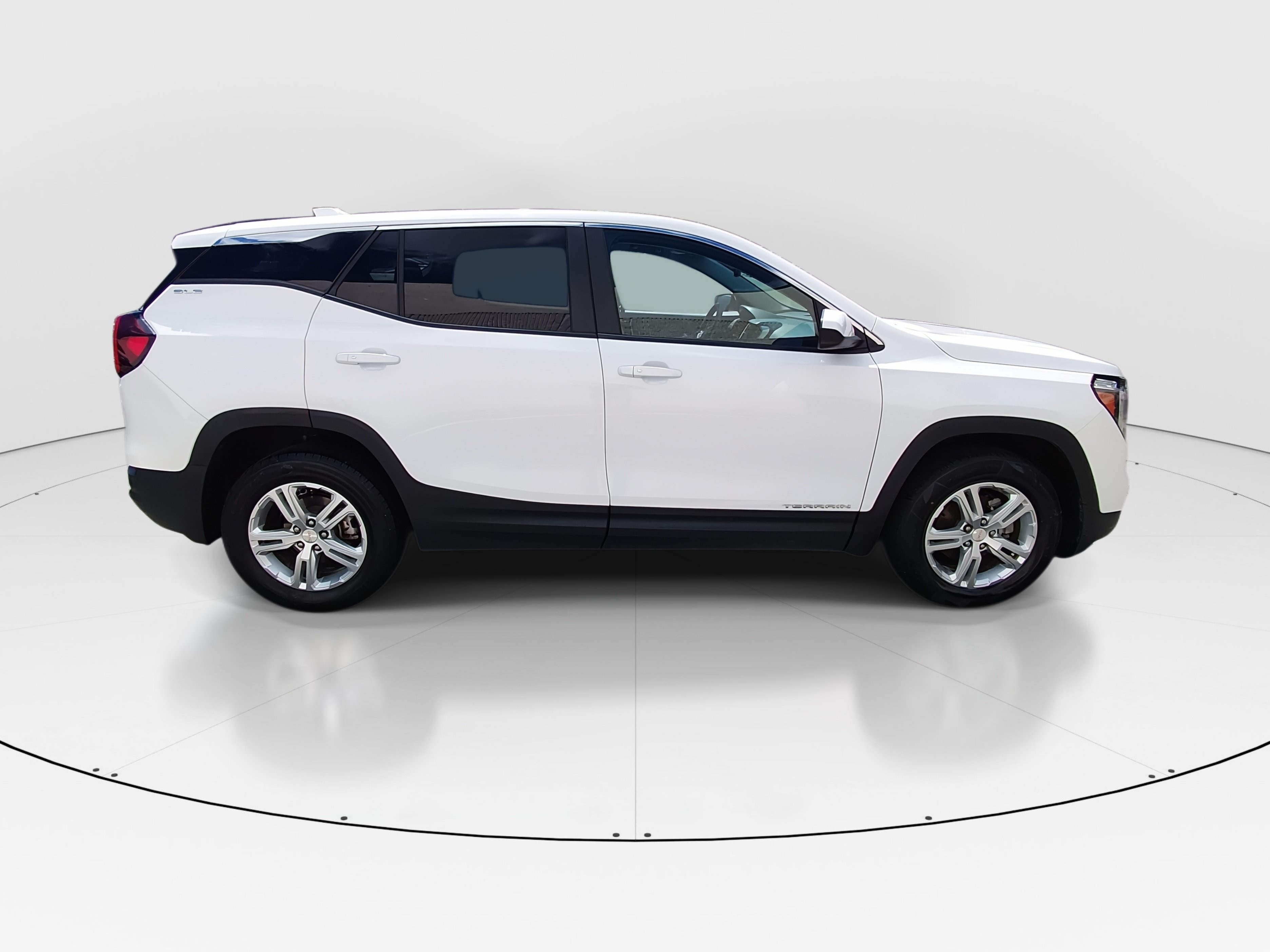 2024 GMC Terrain SLE - Photo 8