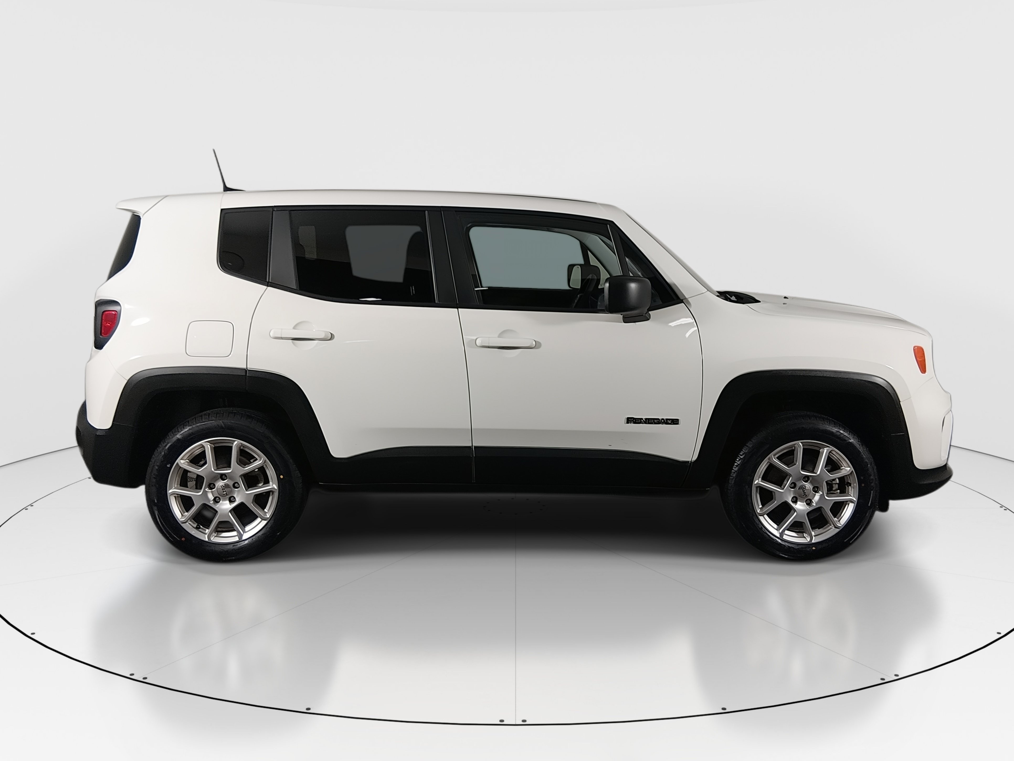2023 Jeep Renegade Latitude - Photo 8