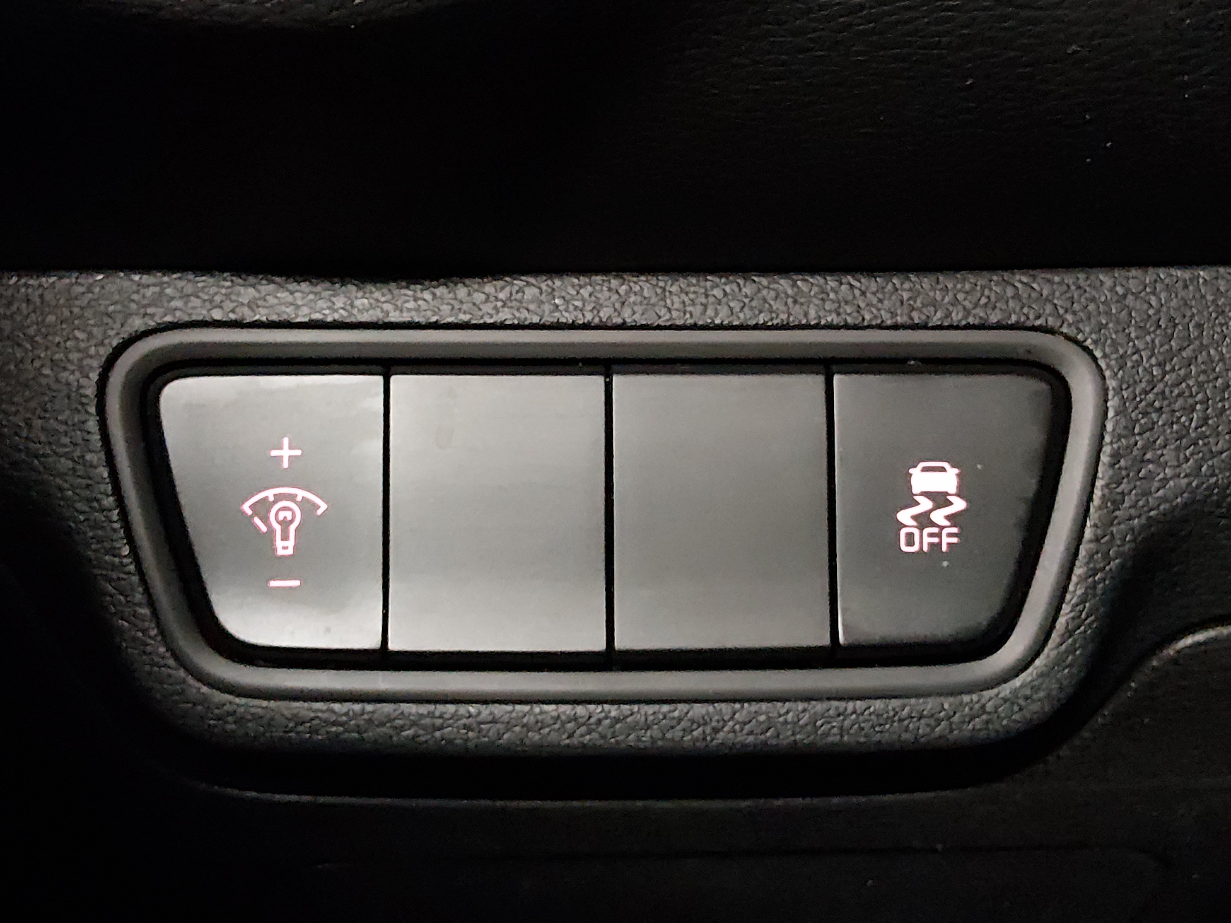 2024 Kia Forte LXS - Photo 13