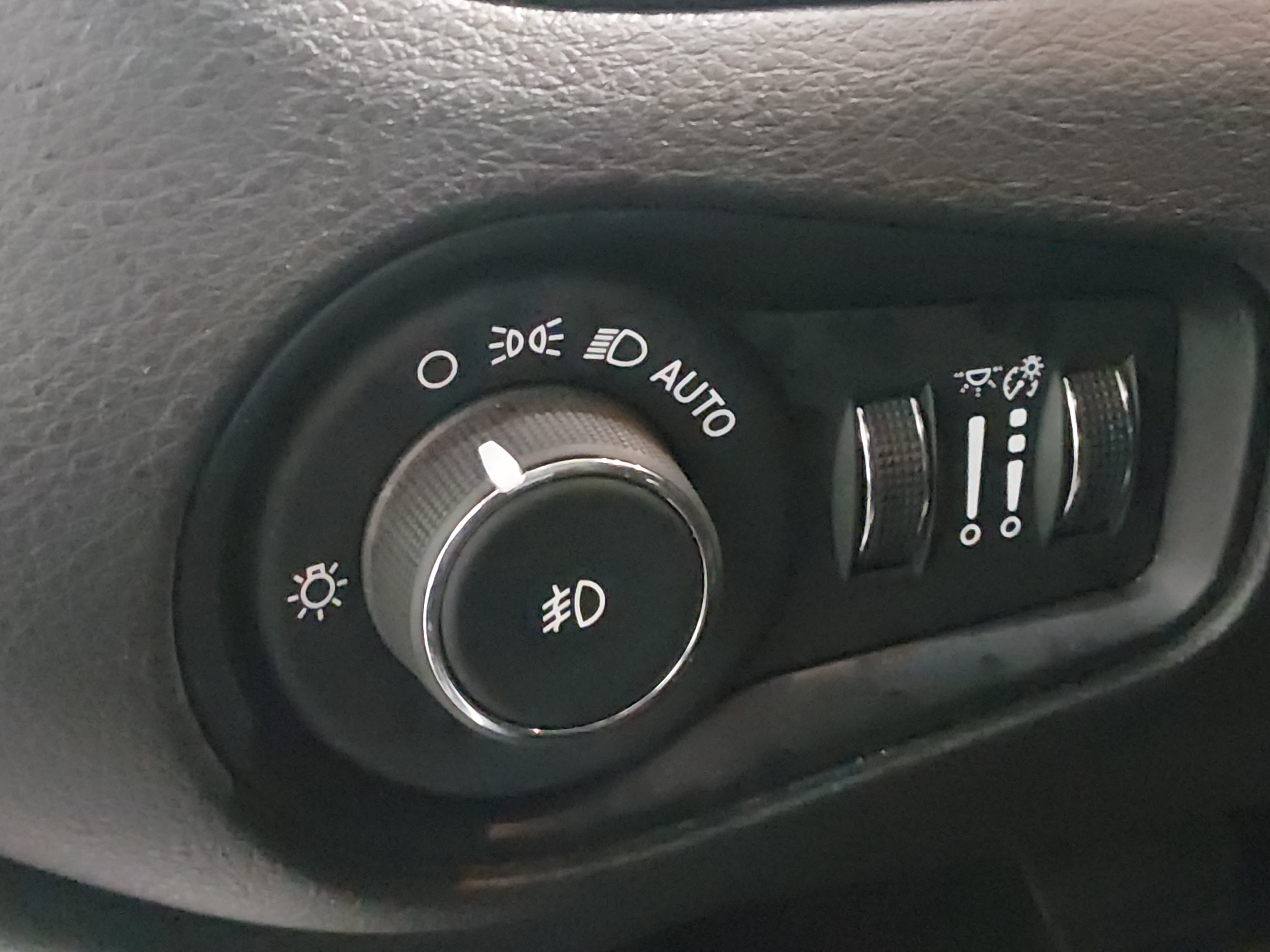 2023 Jeep Renegade Trailhawk - Photo 13