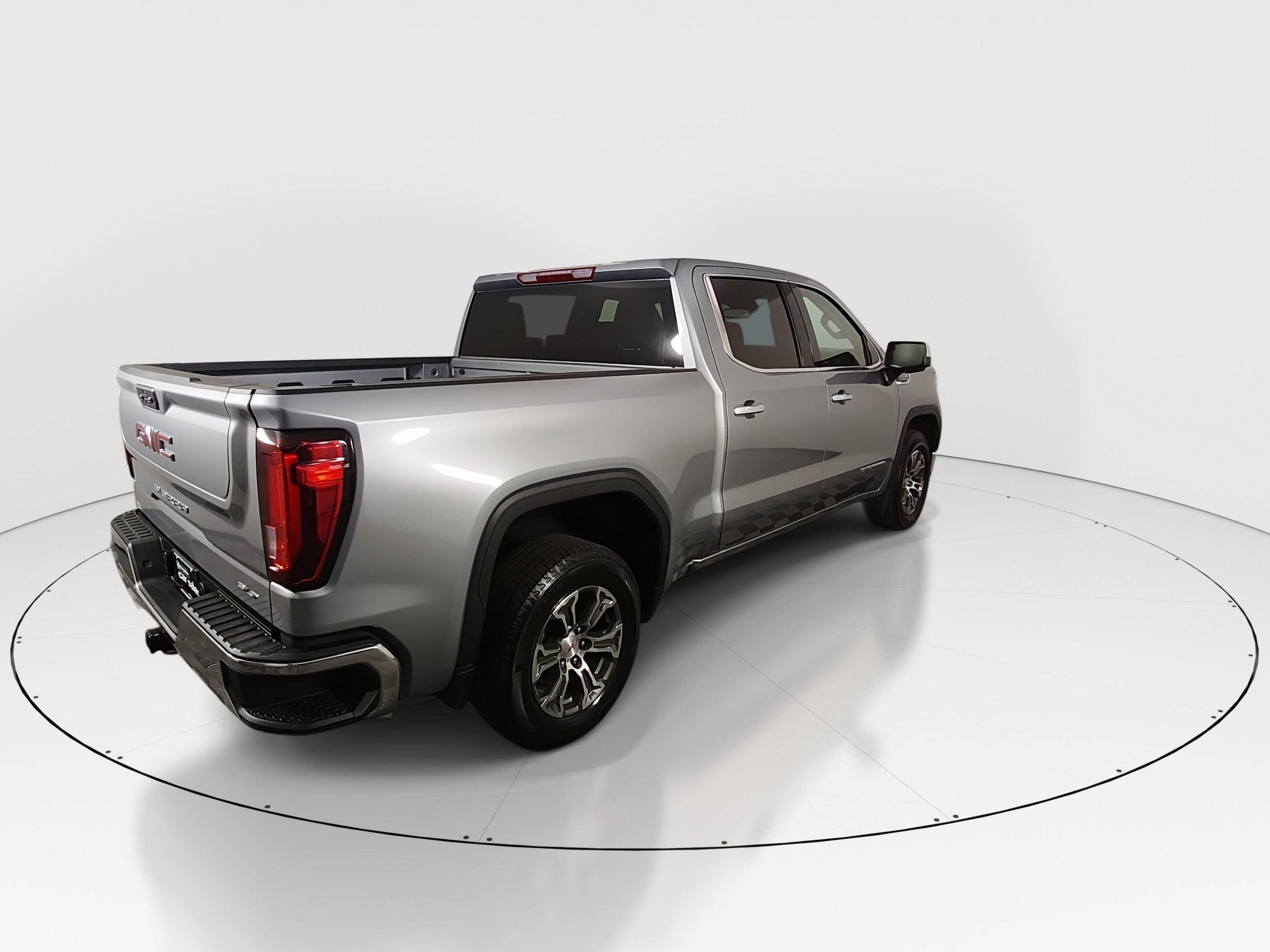 2025 GMC Sierra 1500 SLT - Photo 7