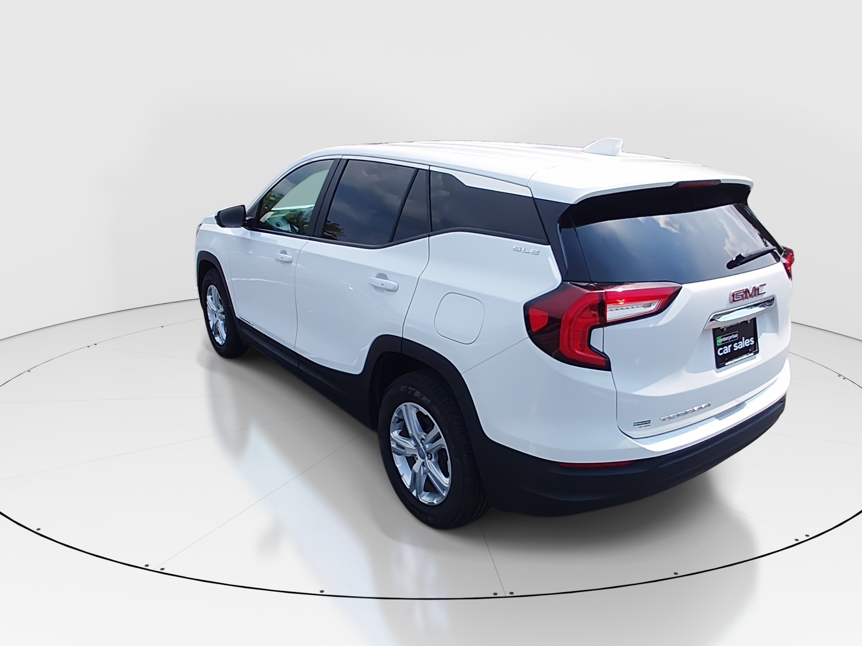 2024 GMC Terrain SLE - Photo 5