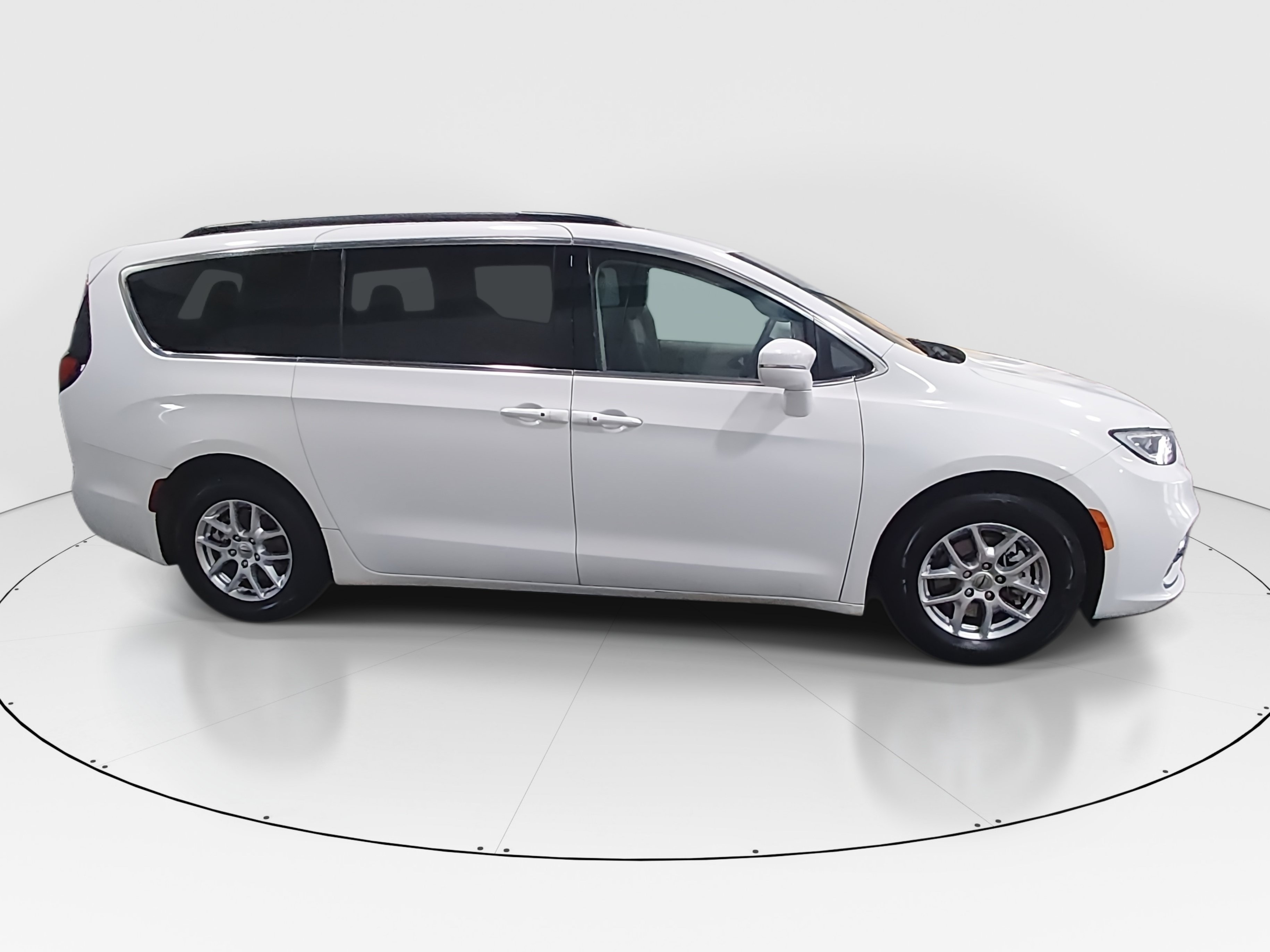 2022 Chrysler Pacifica Touring L - Photo 8