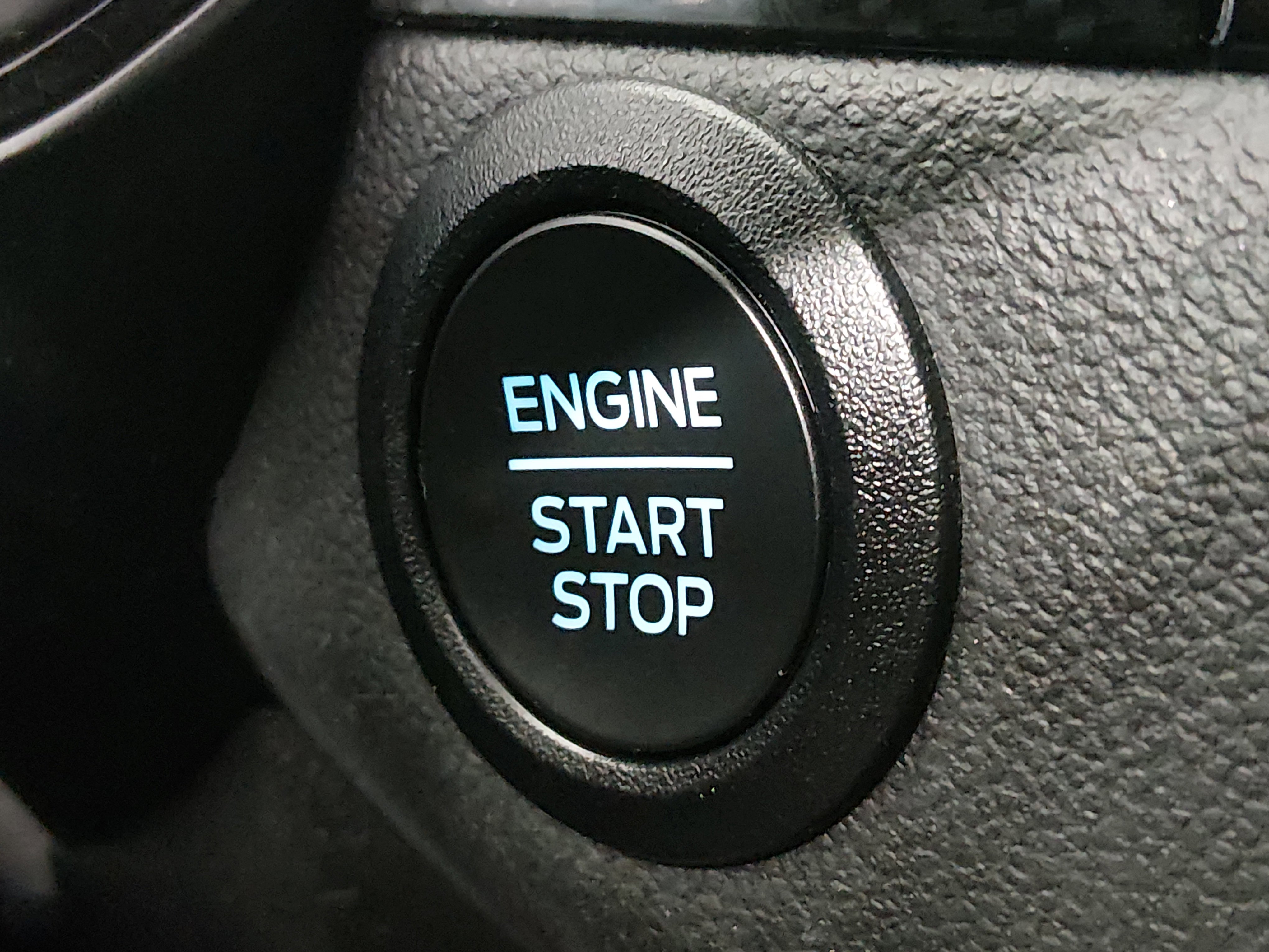 2025 Ford Escape ST-Line Select - Photo 18