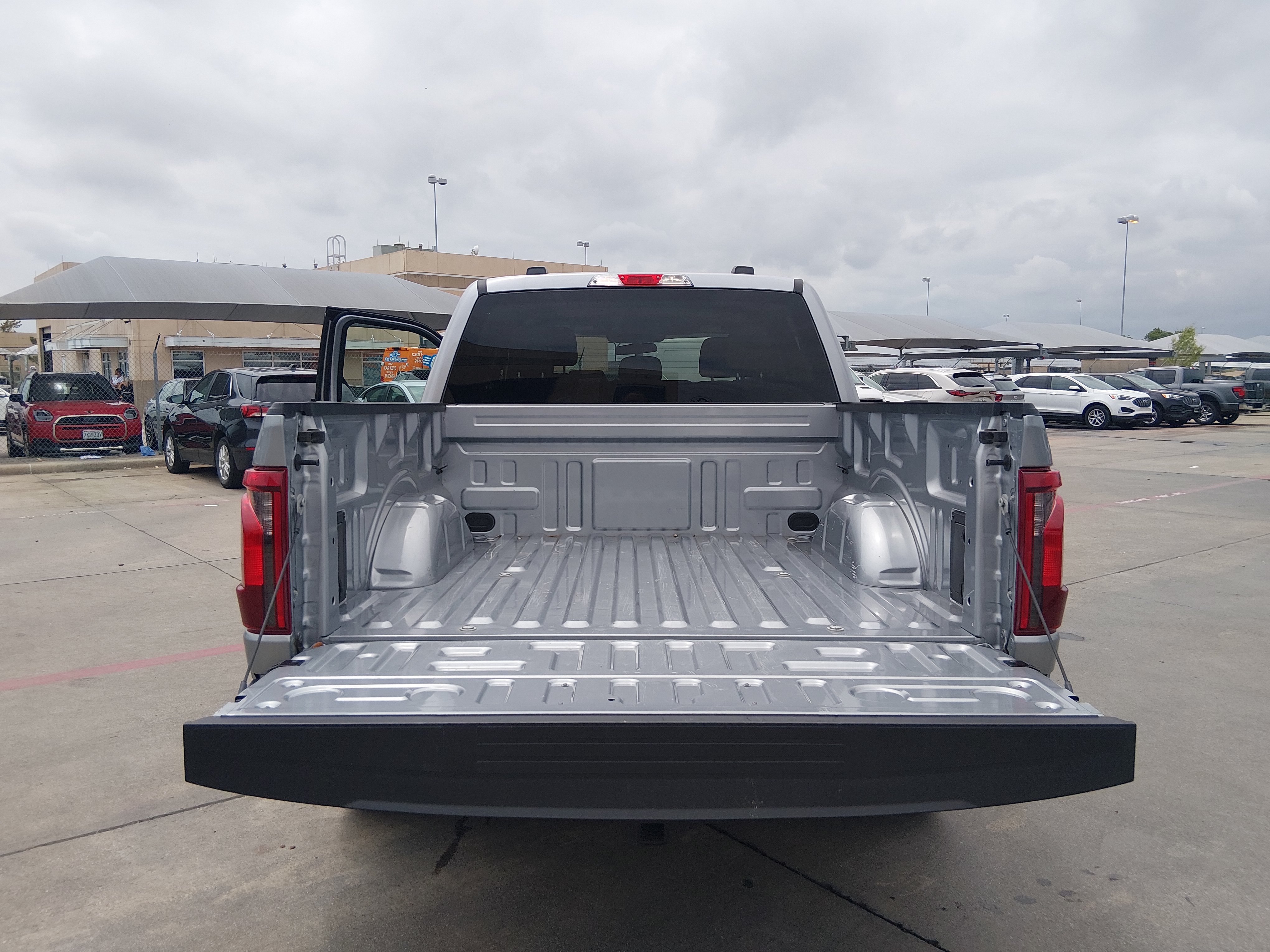 2025 Ford F-150 XLT - Photo 11