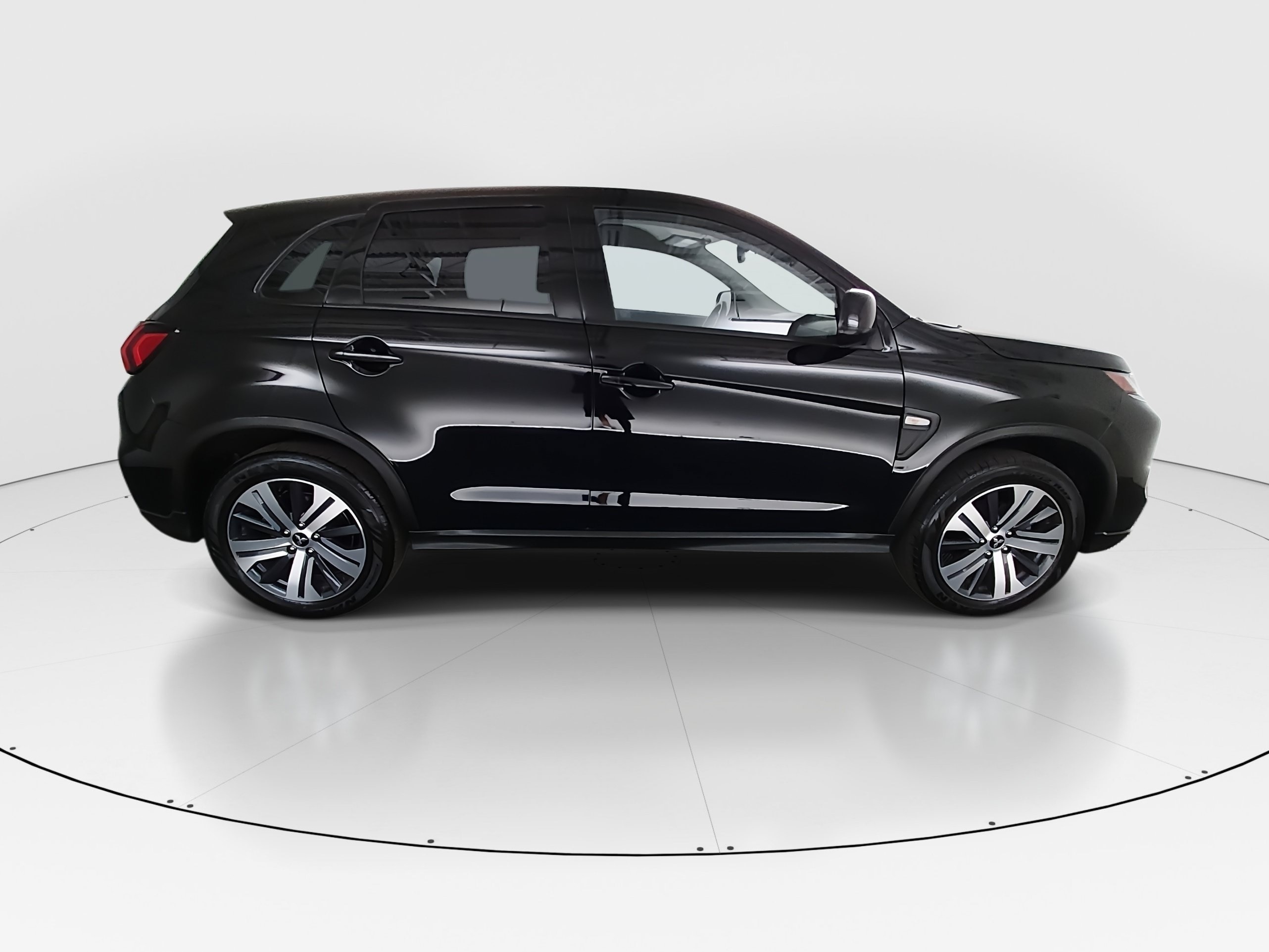 2025 Mitsubishi Outlander Sport ES - Photo 8
