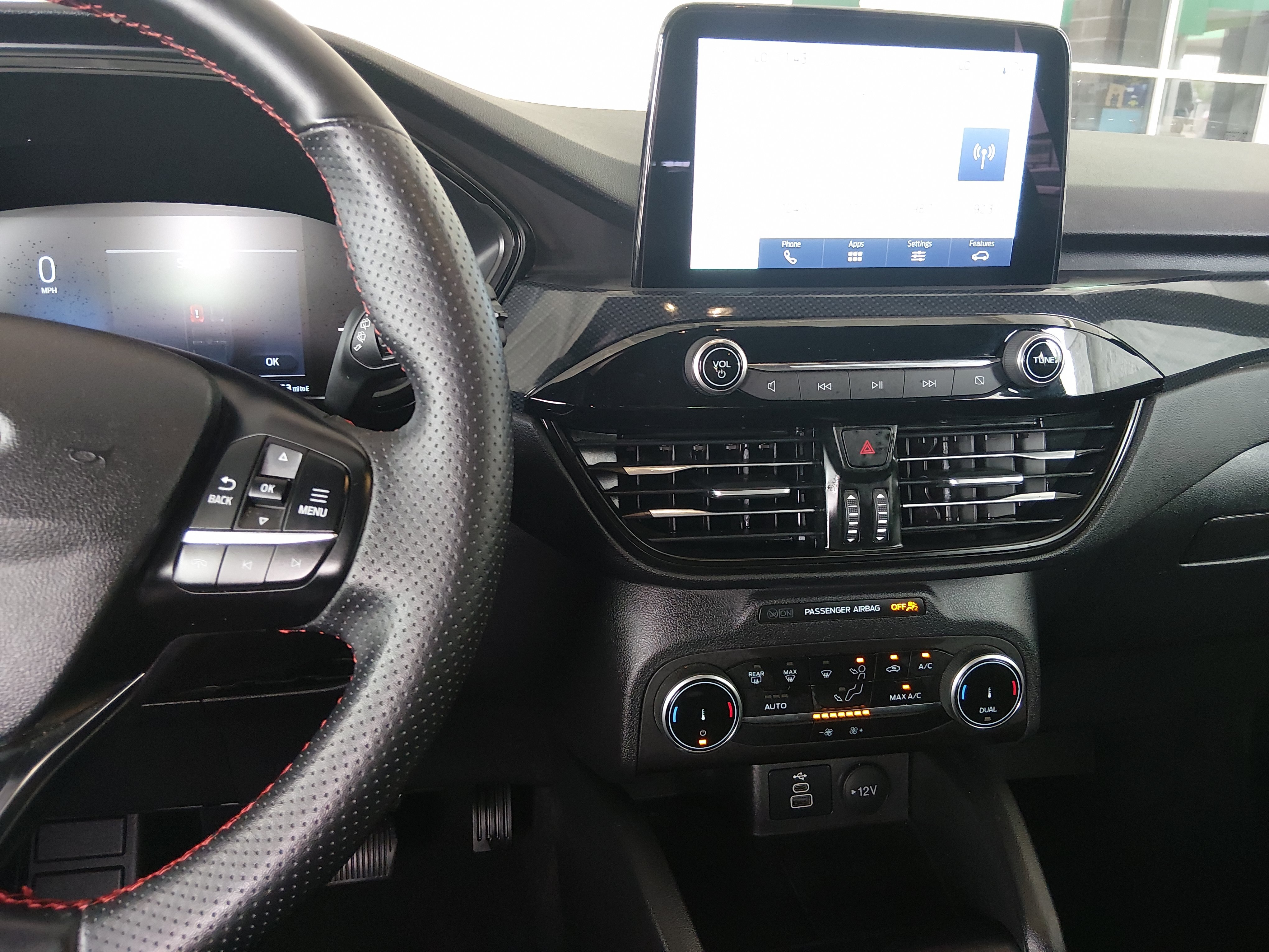 2025 Ford Escape ST-Line - Photo 19