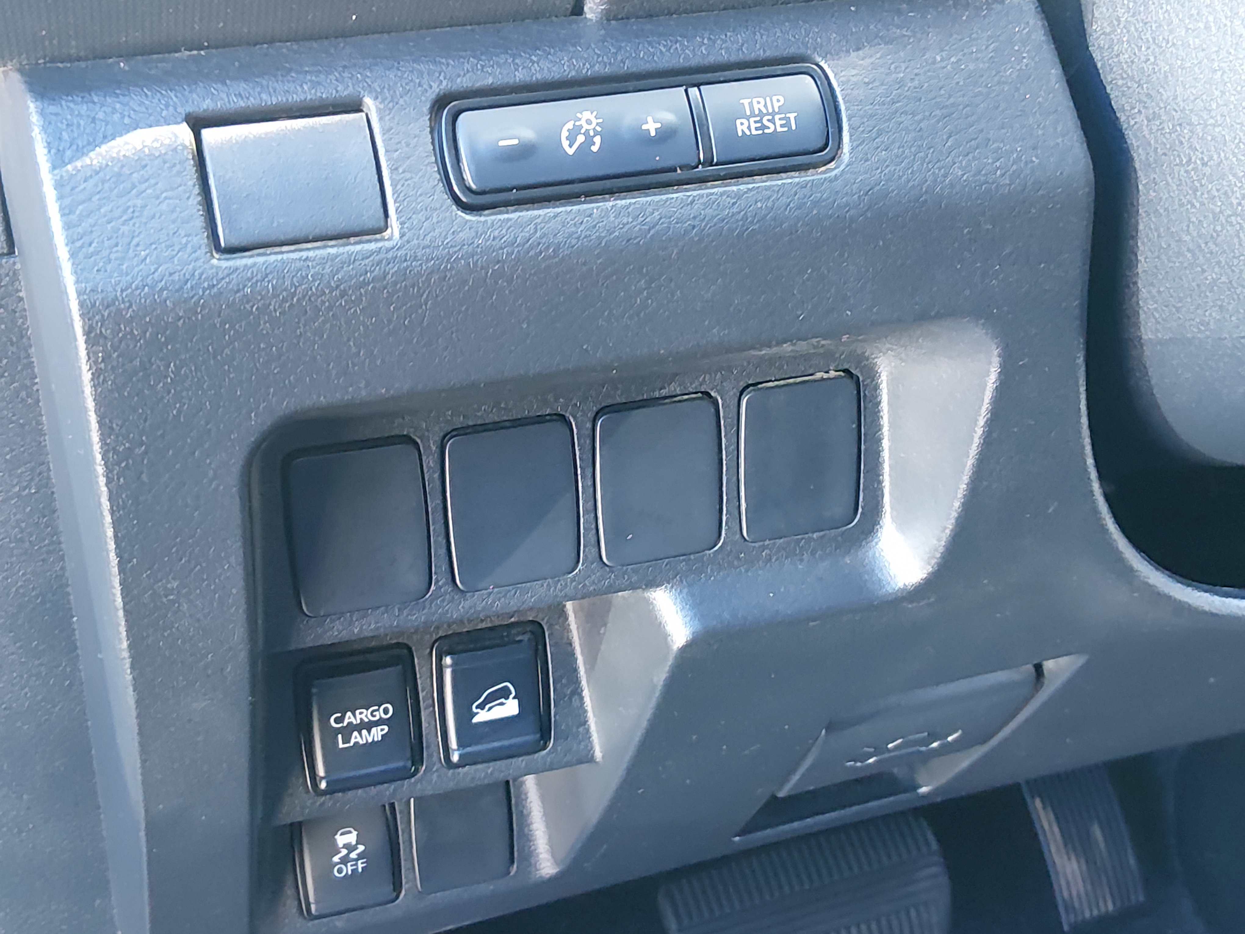 2024 Nissan Frontier SV - Photo 13