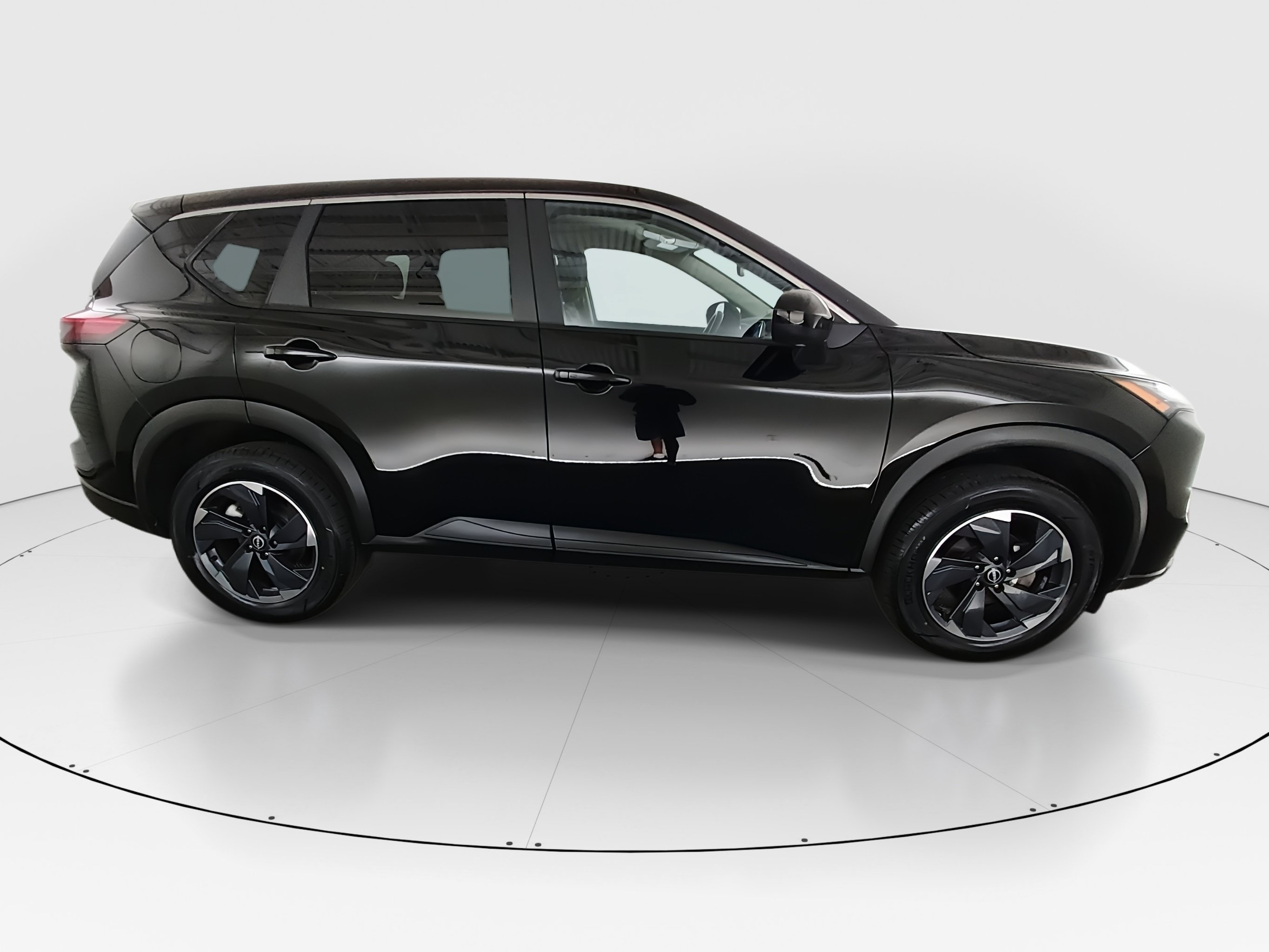 2024 Nissan Rogue SV - Photo 8