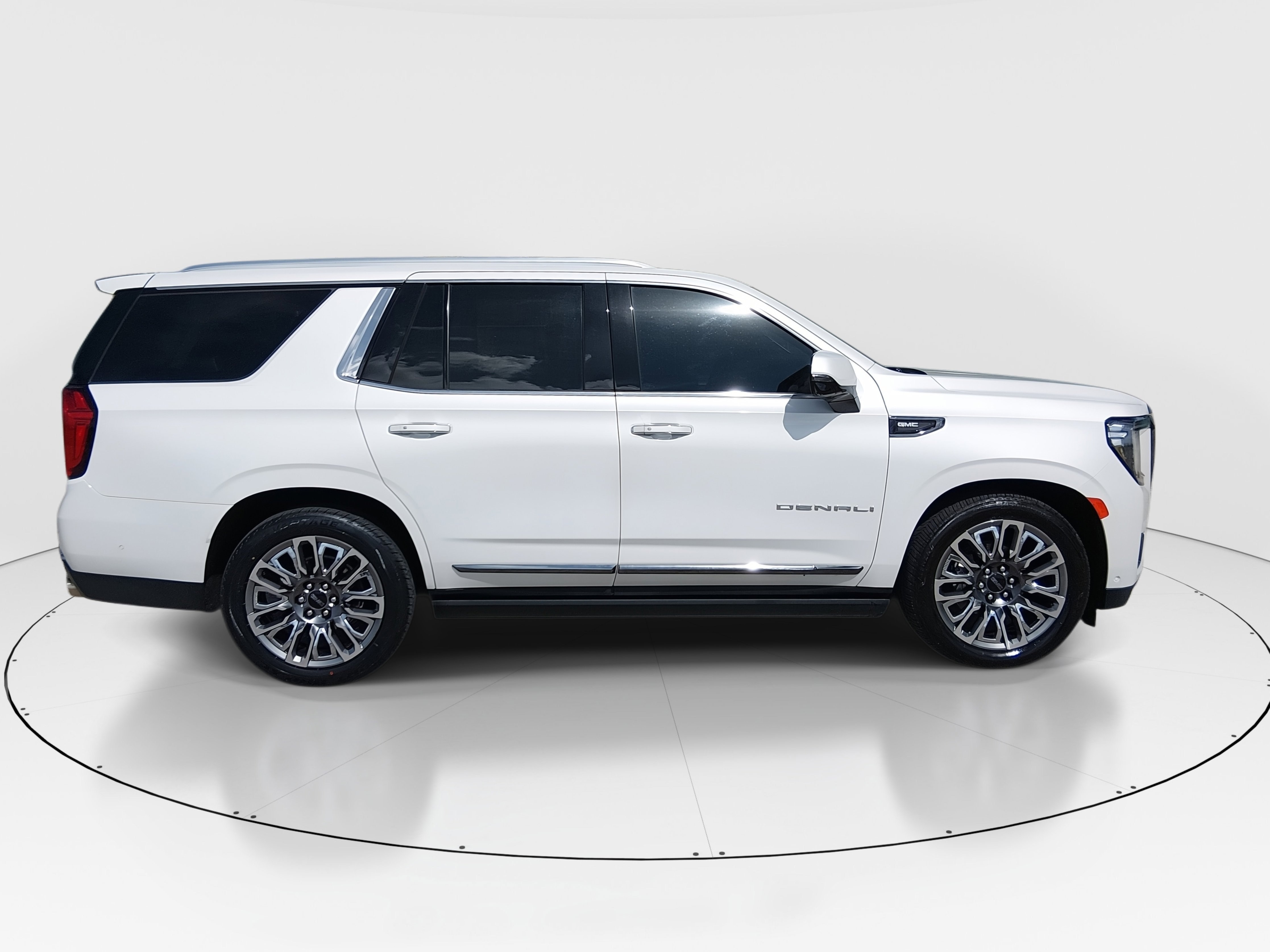 2023 GMC Yukon Denali Ultimate - Photo 8