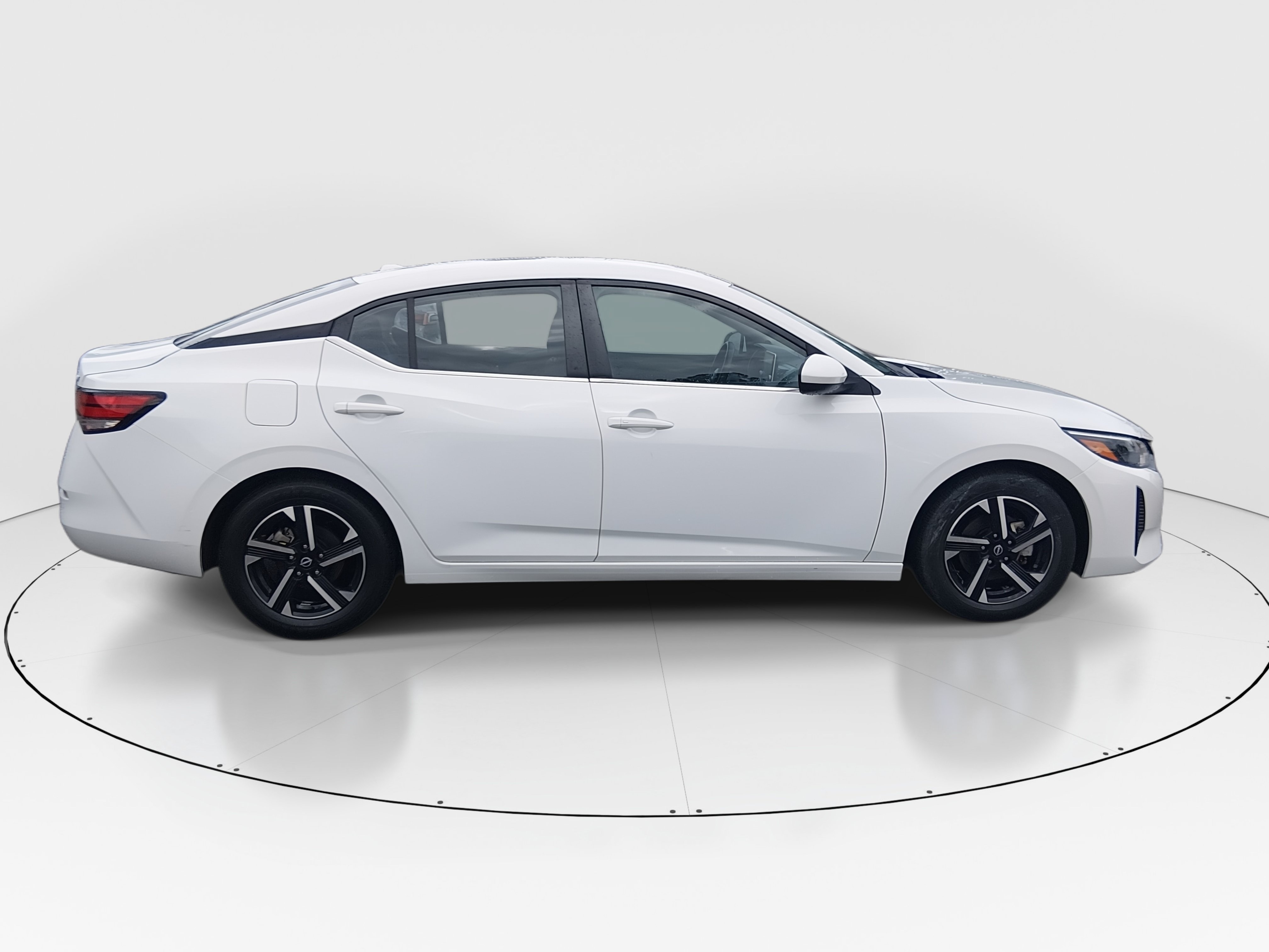 2024 Nissan Sentra SV - Photo 8